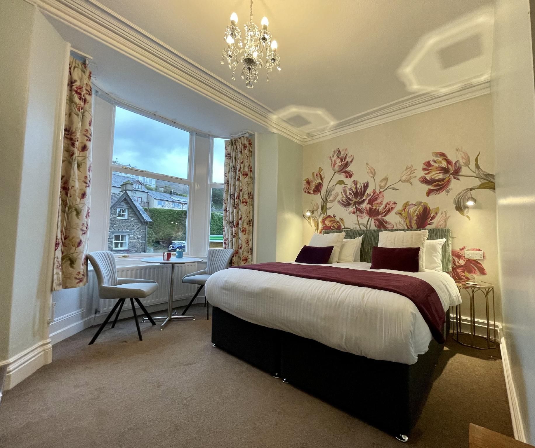Junior Suite-Junior Suite-Deluxe-Ensuite with Bath
