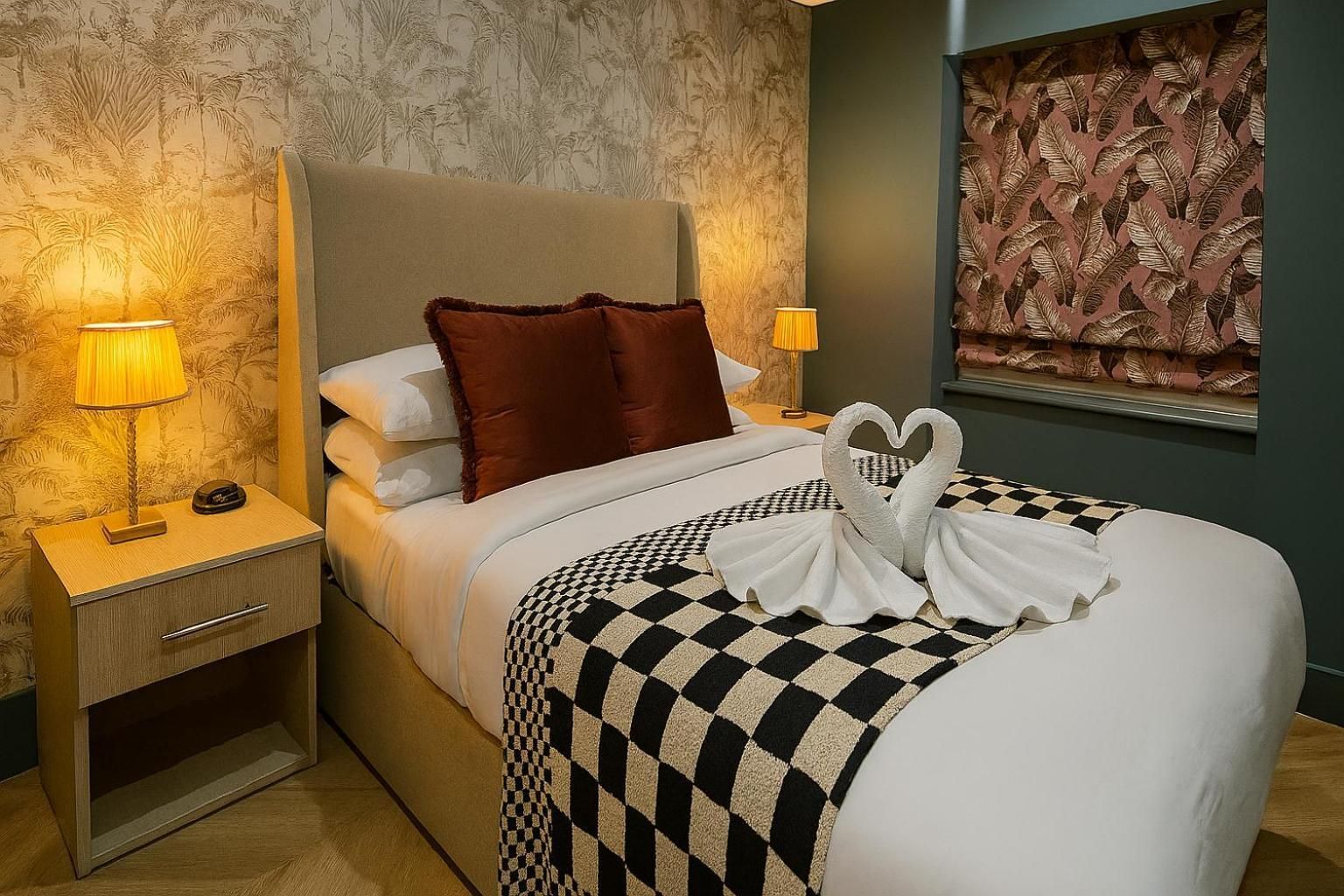 Deluxe One-Bedroom Apartment
