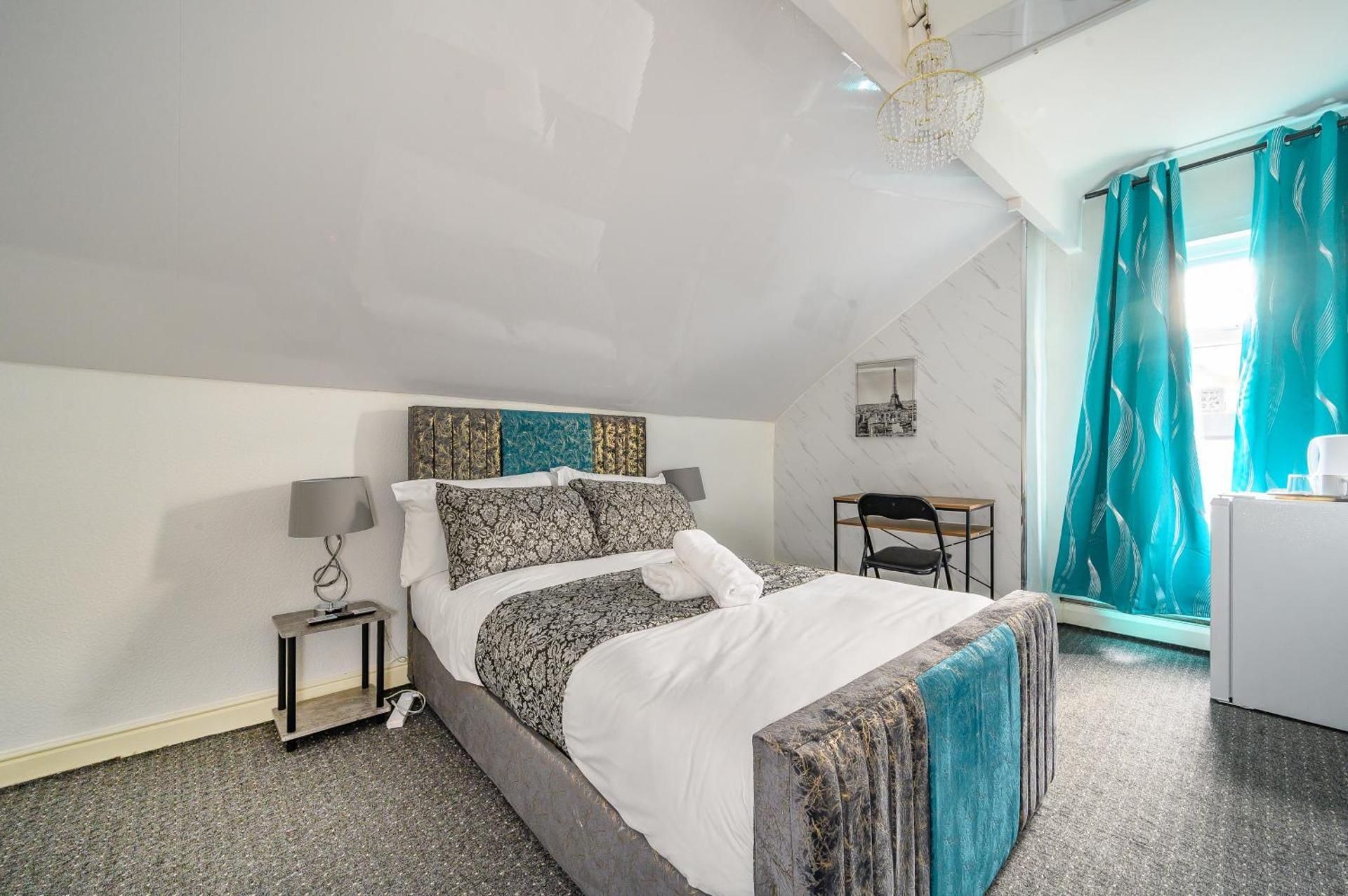 Double Room with Shared Bathroom