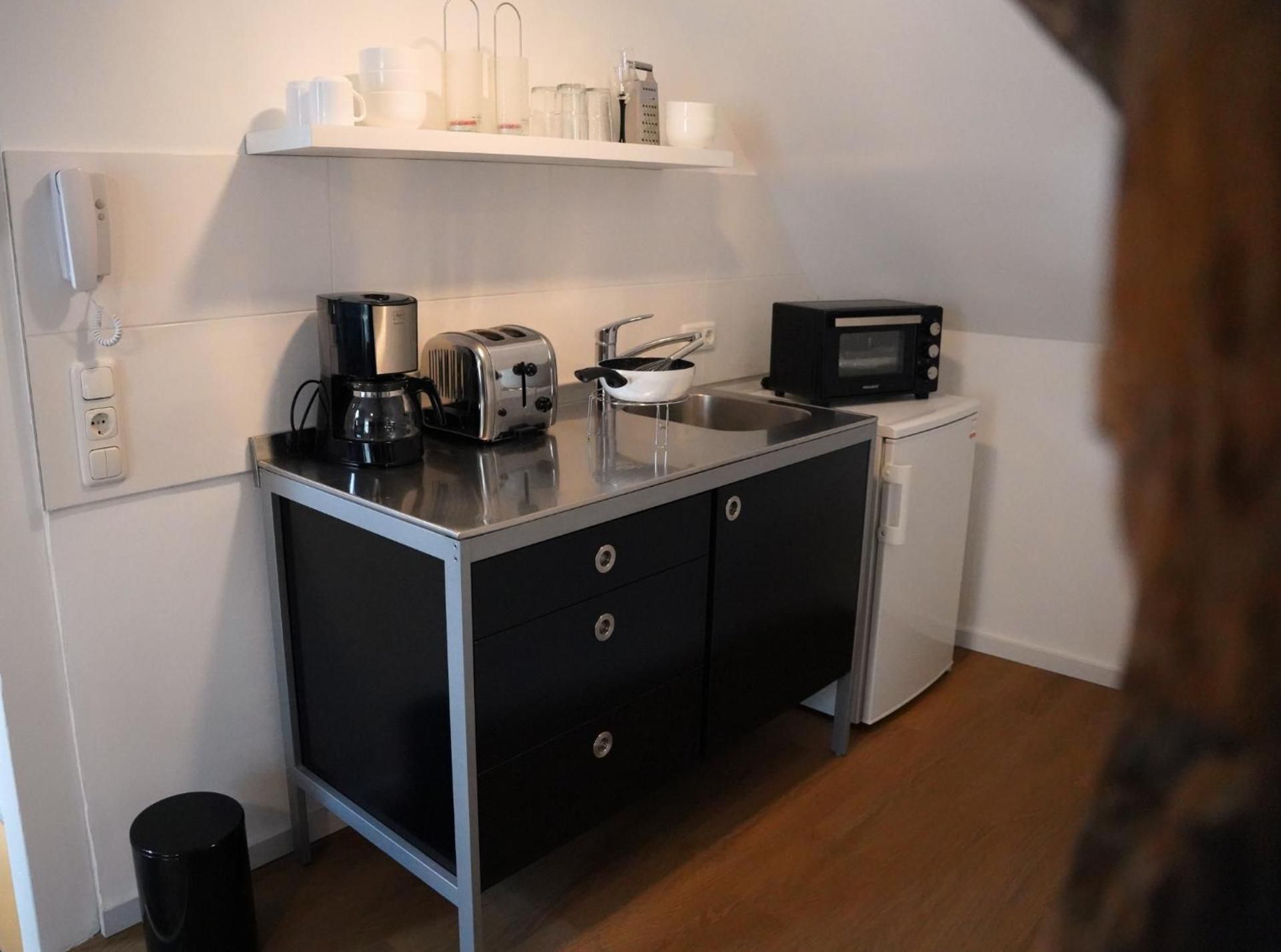 Studio Apartment