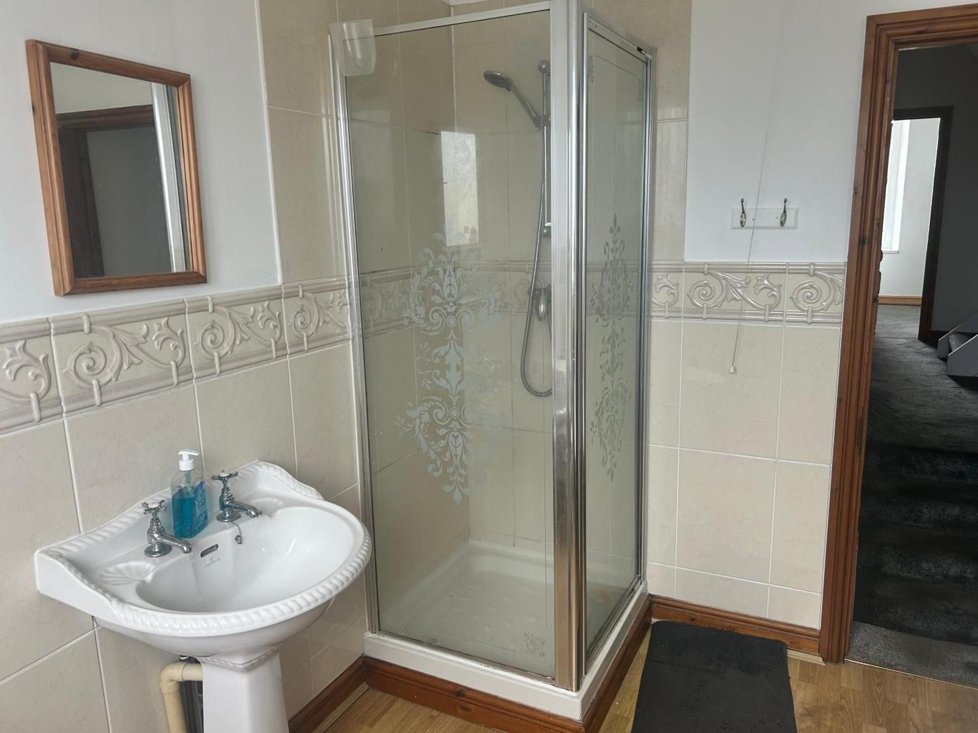 Double Room with Shared Bathroom