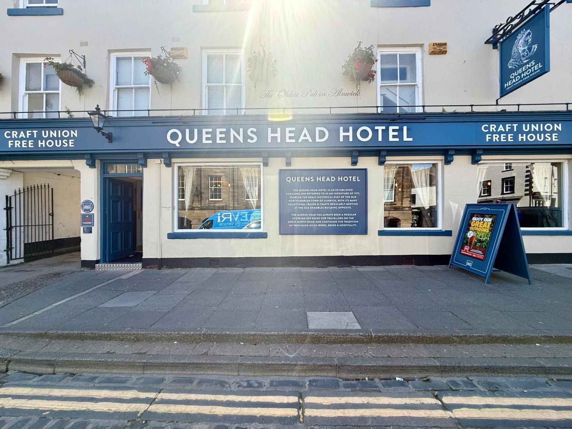 The Queen's Head