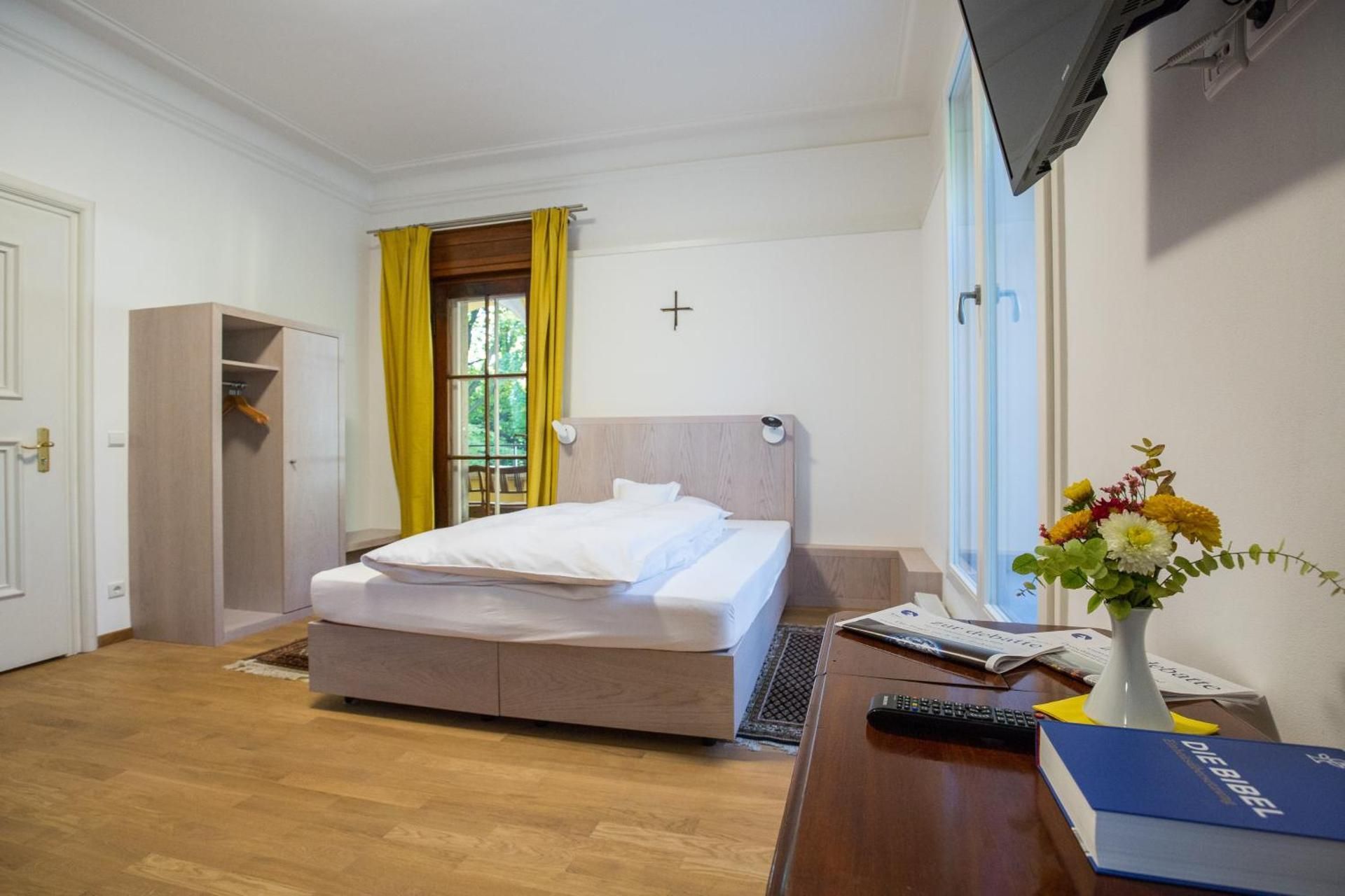 Double Room - Castle Sureness