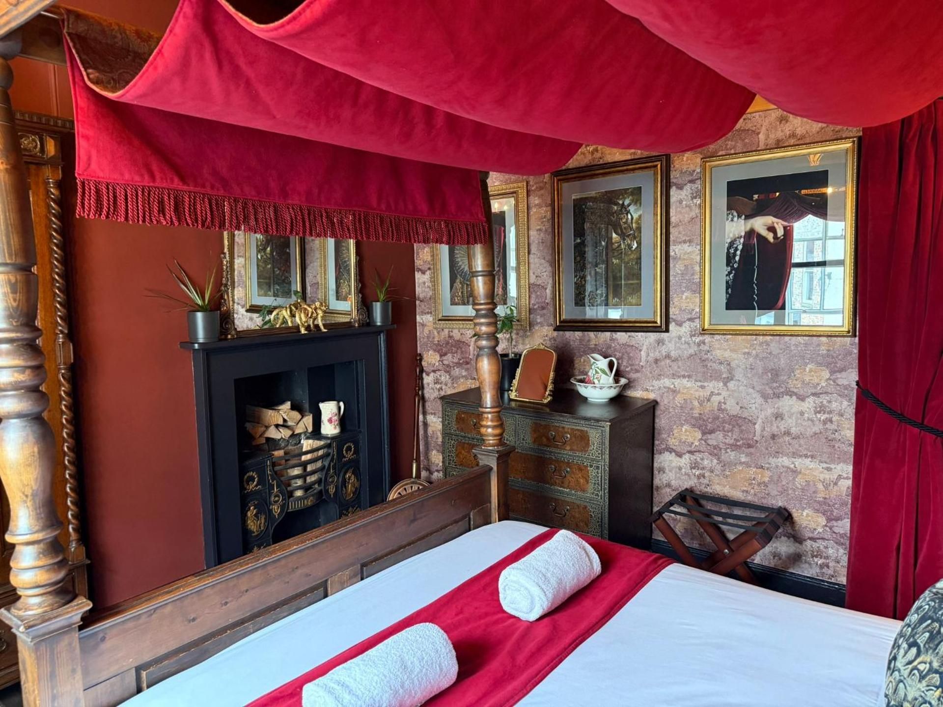 Superior Suite with Lounge