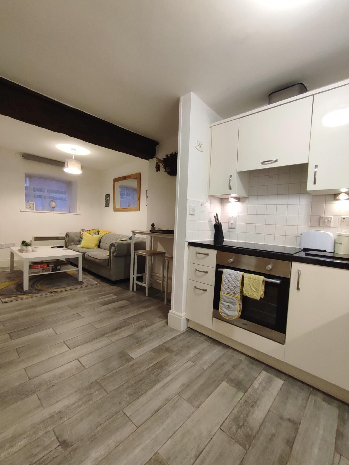 Apartment-Private Bathroom