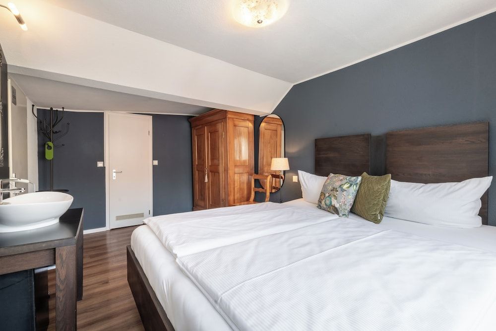Standard Double Room (Small)