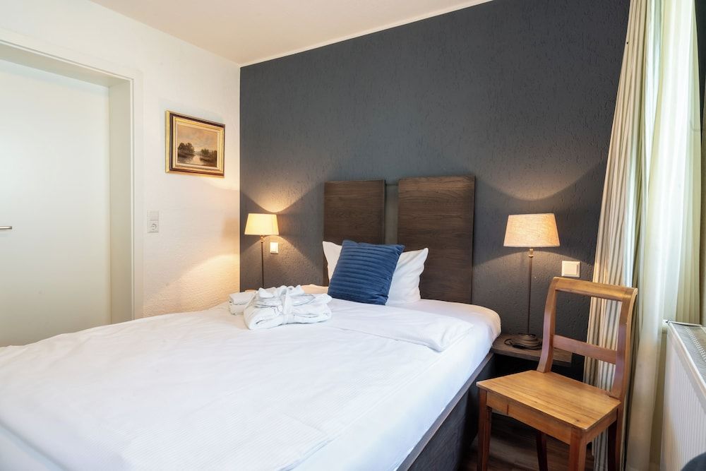 Single Room, Shared Bathroom