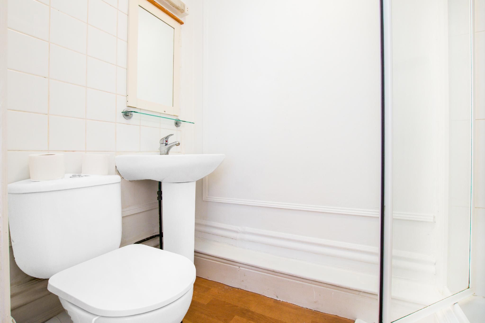 OYO The Lodge Bournemouth Standard Double 3