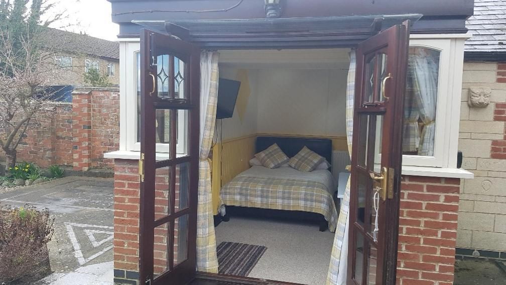 Ruby Cottage