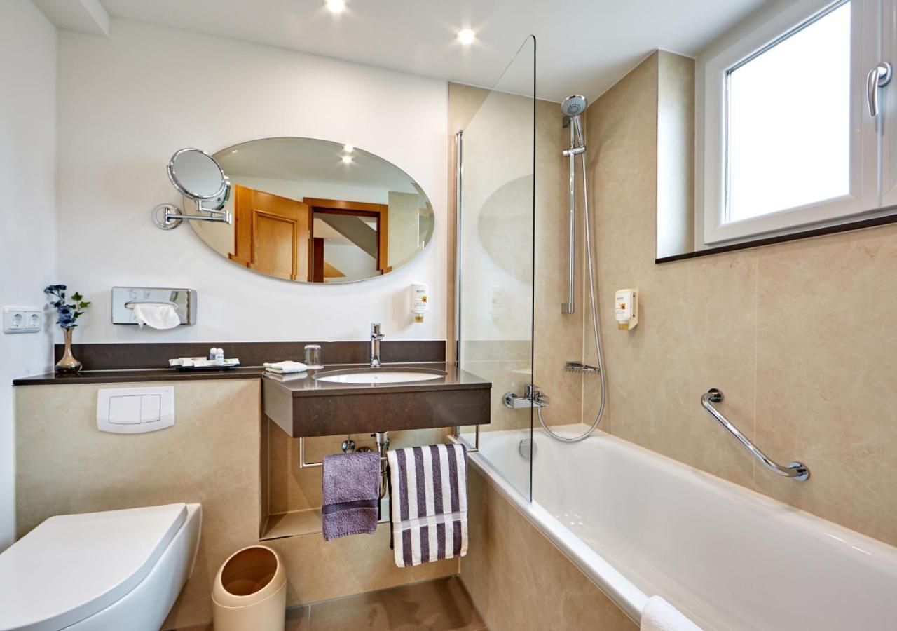 Single Room with Bath