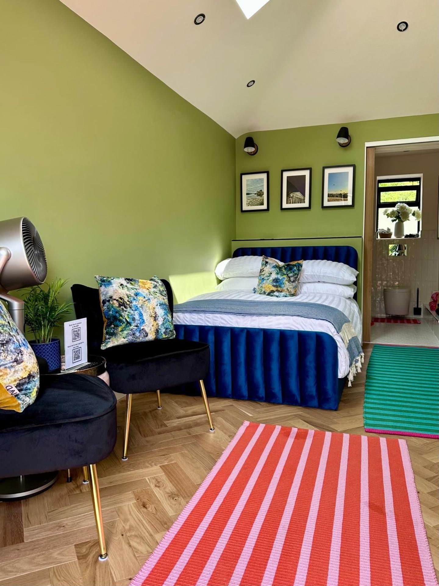 Double Room with Private Bathroom