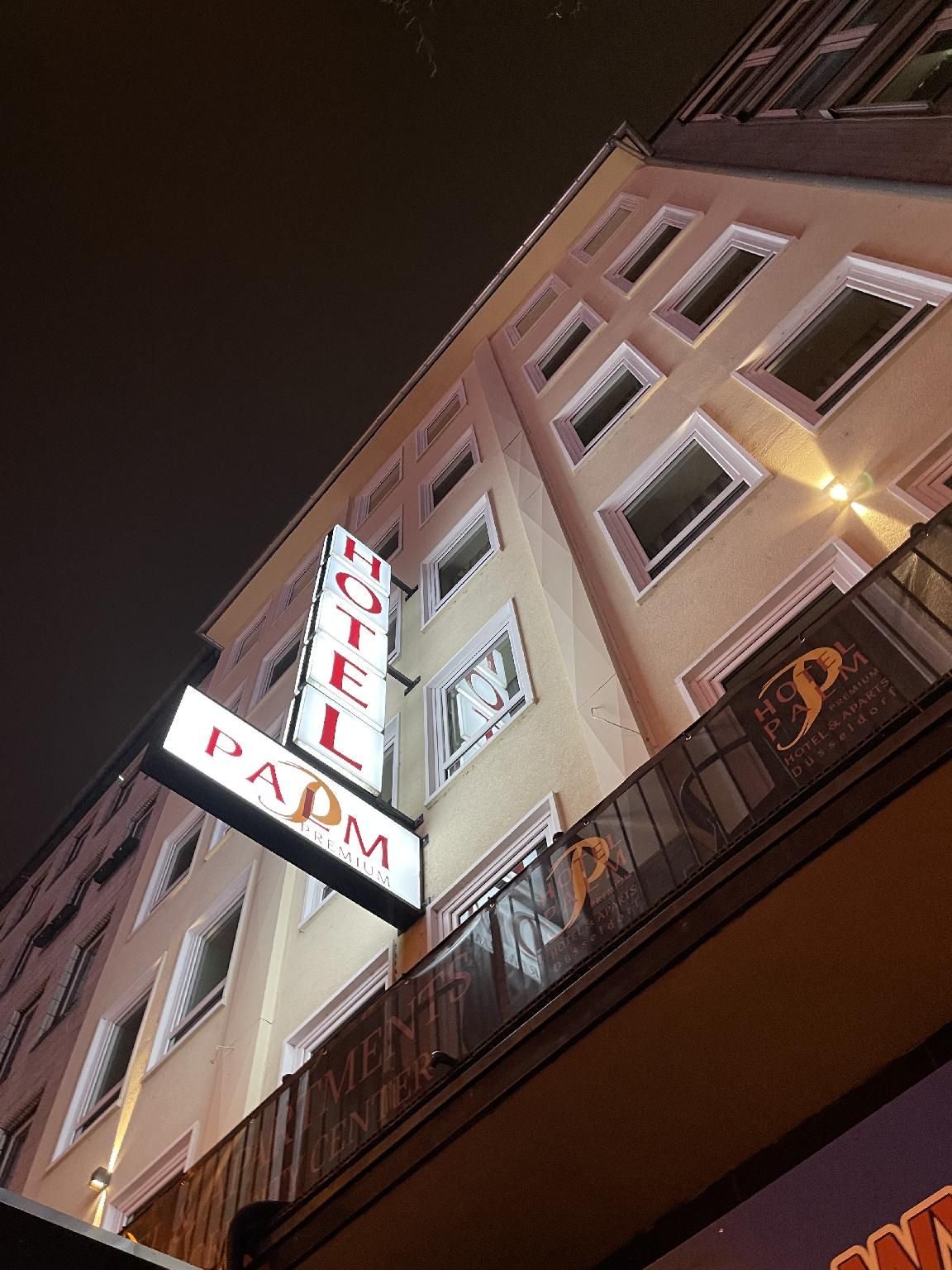 Palm Premium Hotel & Apartments