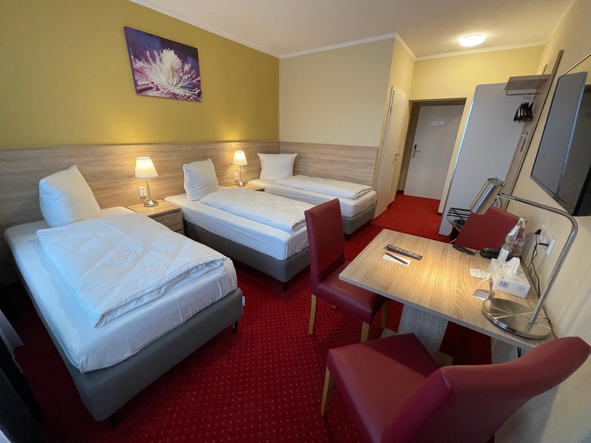 Comfort Triple Bed Studio