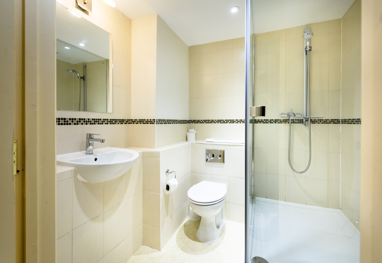 Rectory Farm Country House Chalet - Double 2