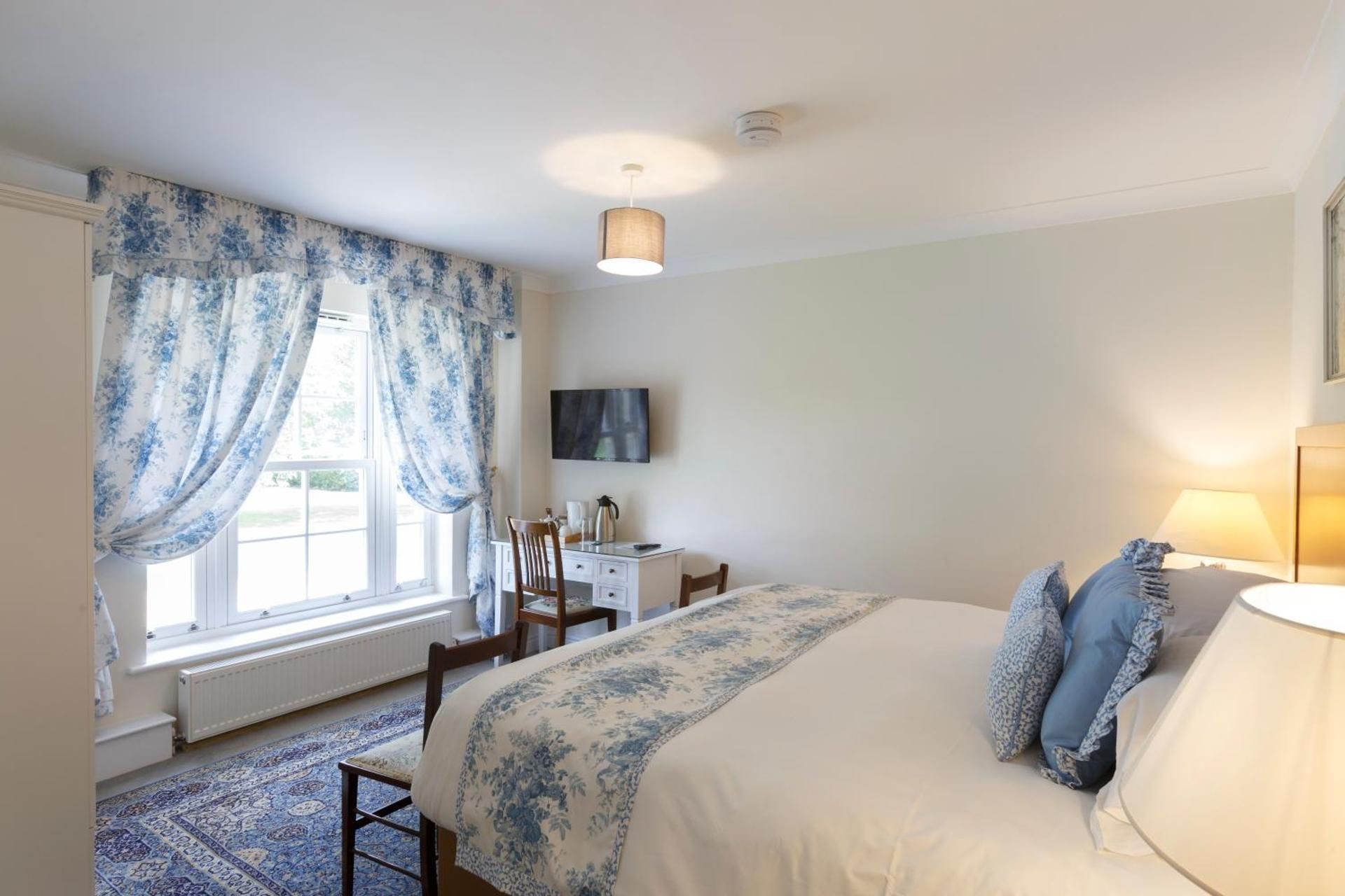 Rectory Farm Country House Chalet - Double