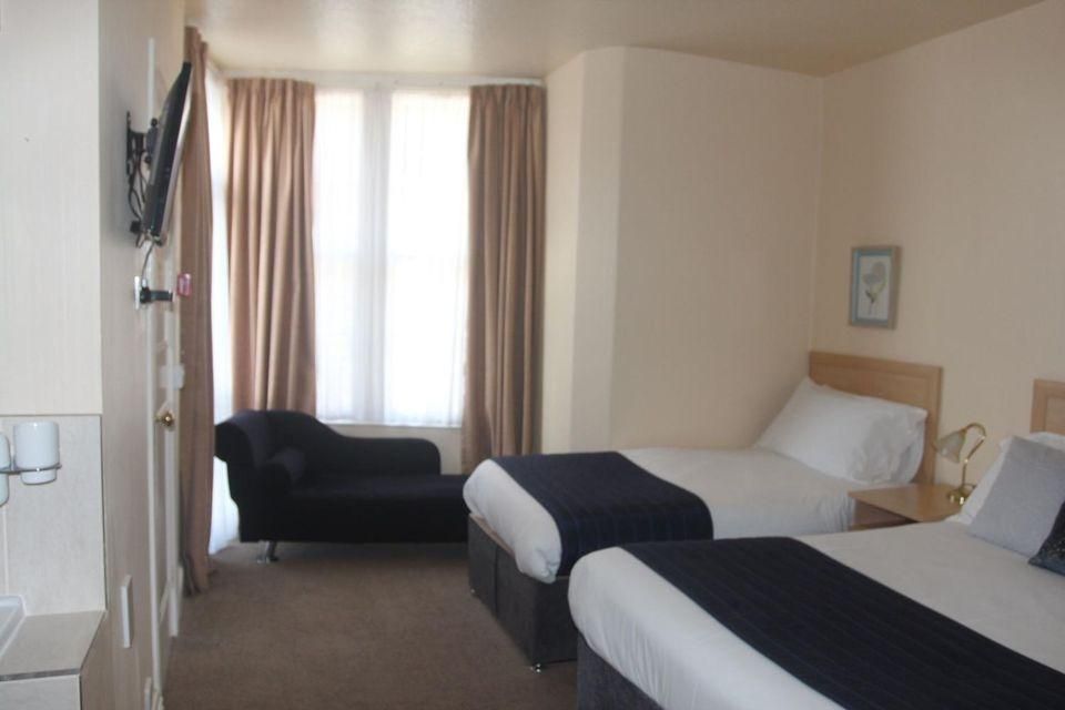 Bryn-Y-Mor Hotel Standard Triple Room