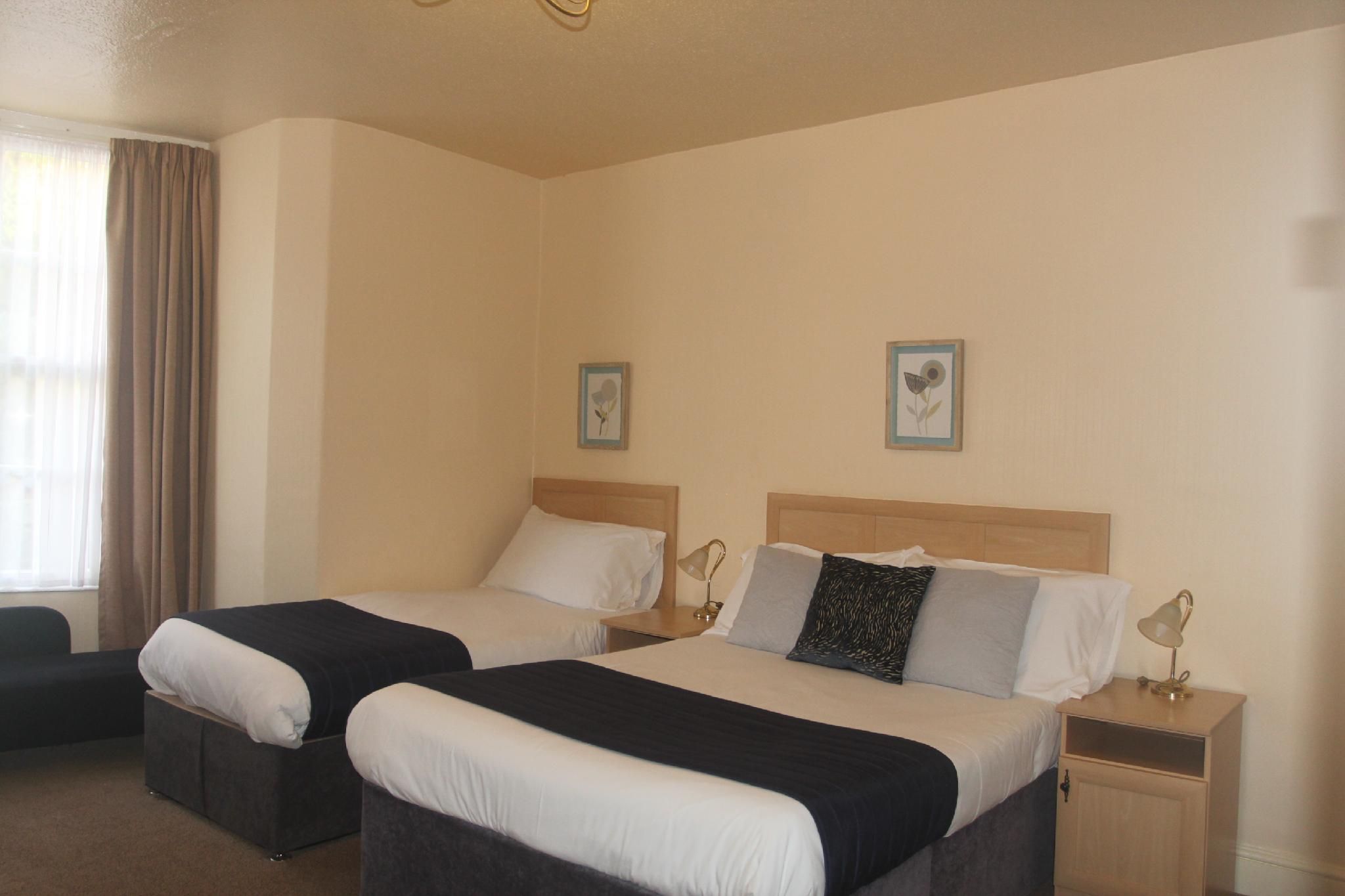 Bryn-Y-Mor Hotel Rear Standard Triple/3