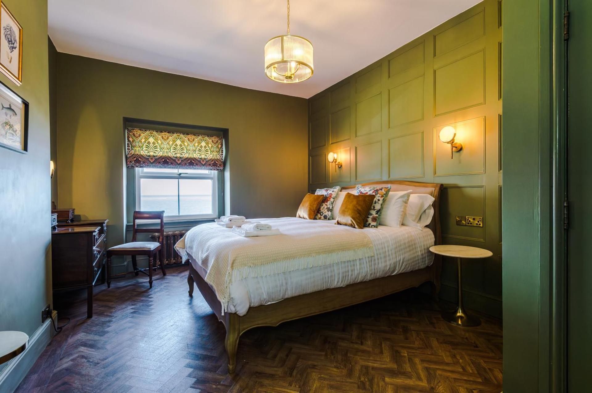 Deluxe Suite with Sea View