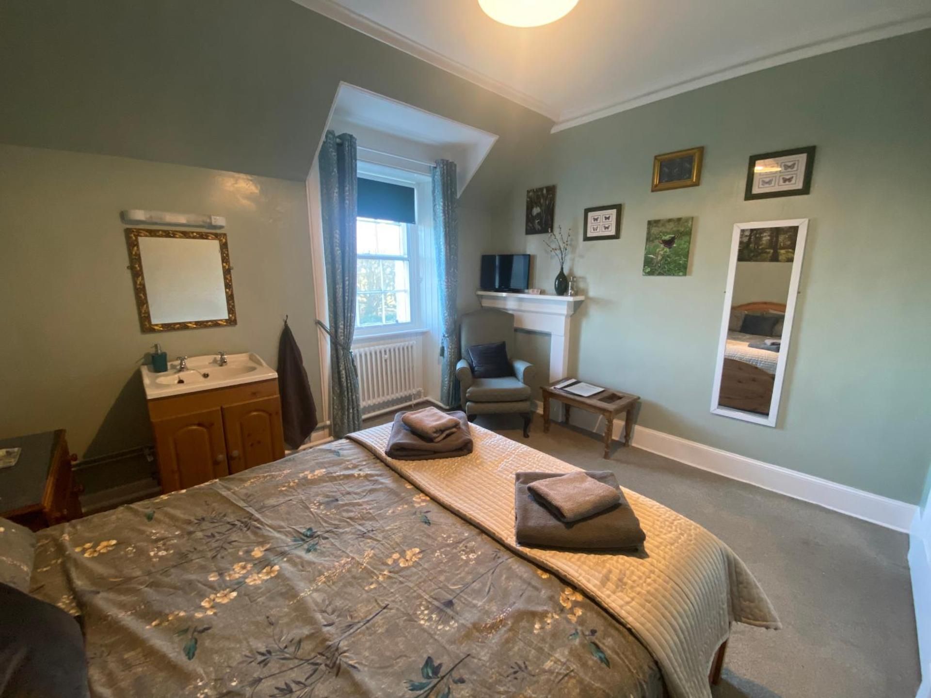 Double Room with Private Bathroom across the hallway