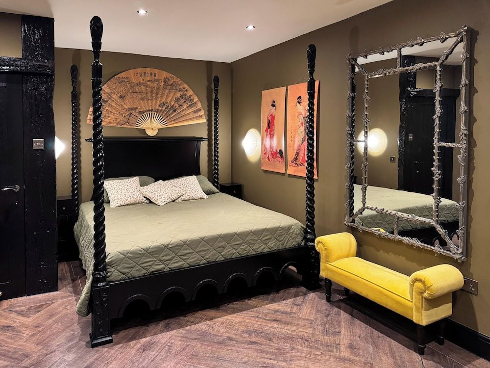 Balancyoga Guesthouse The Killing Eve Suite