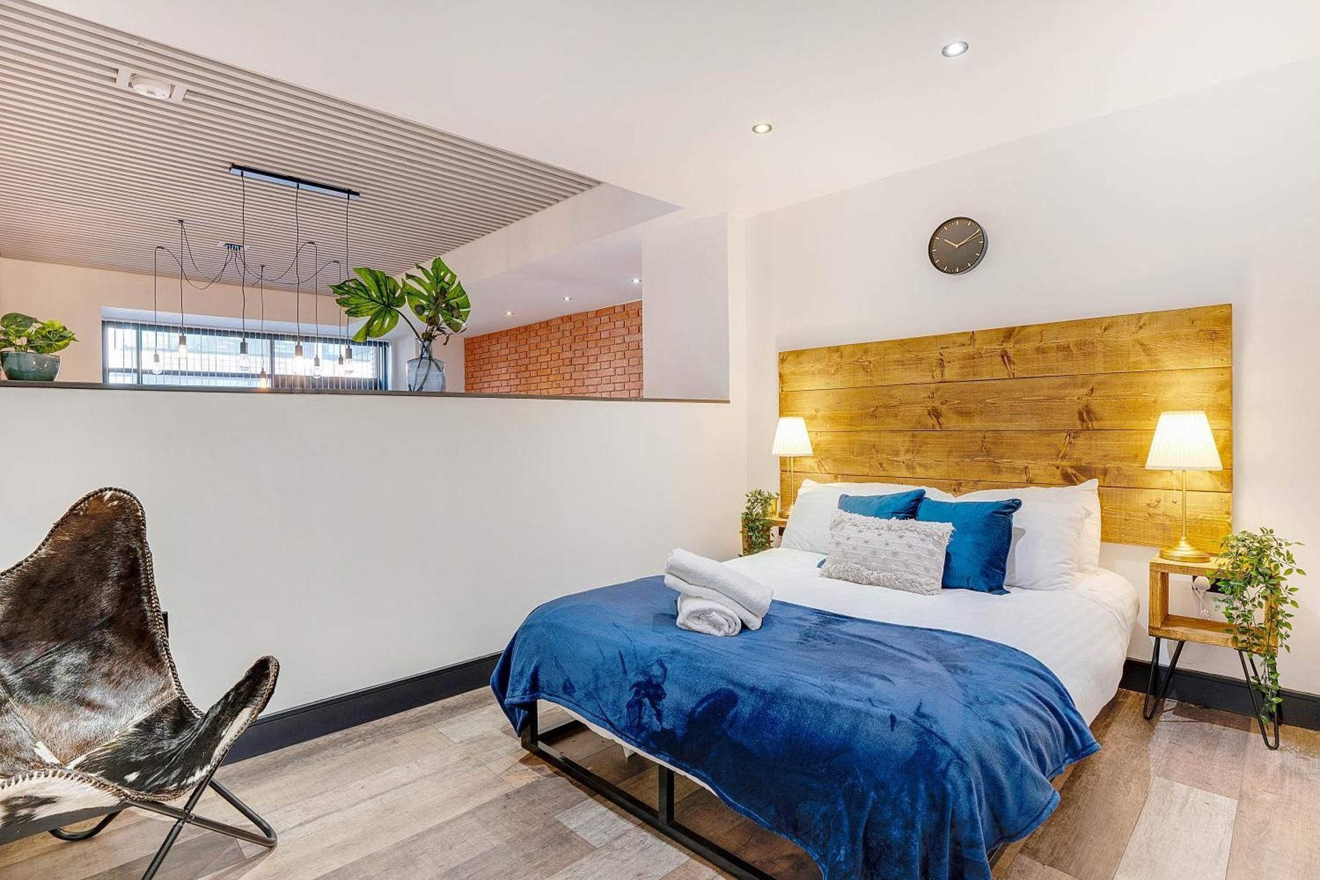 One-Bedroom Deluxe Apartment