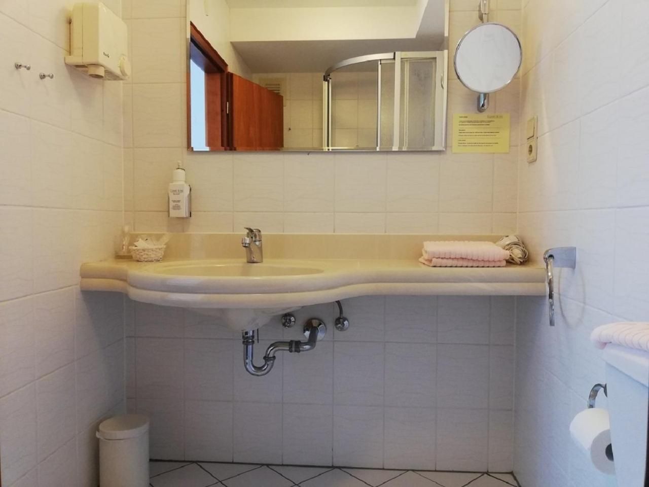 Economy Single Room