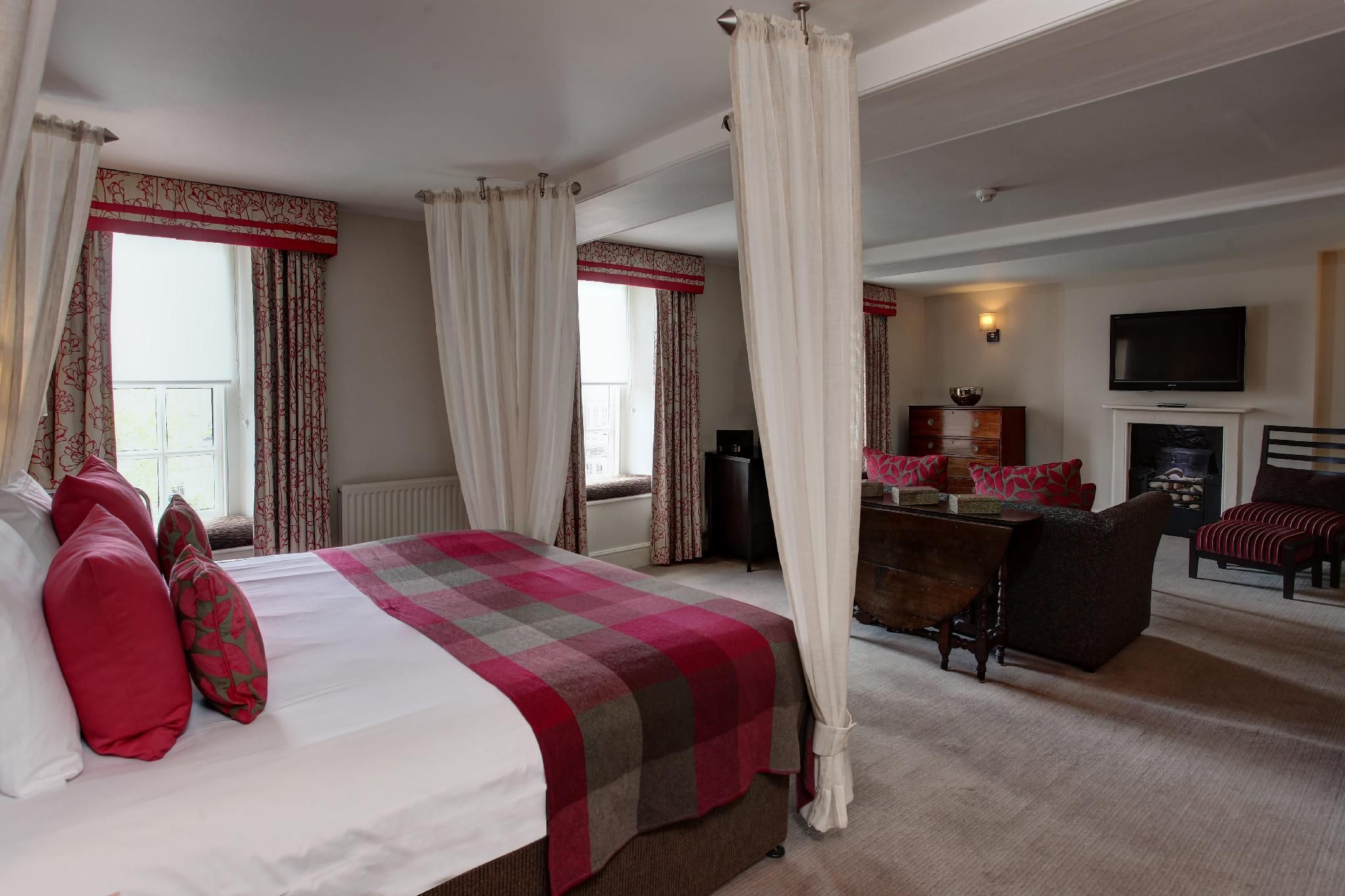 King Suite - Non-Smoking, Main Building