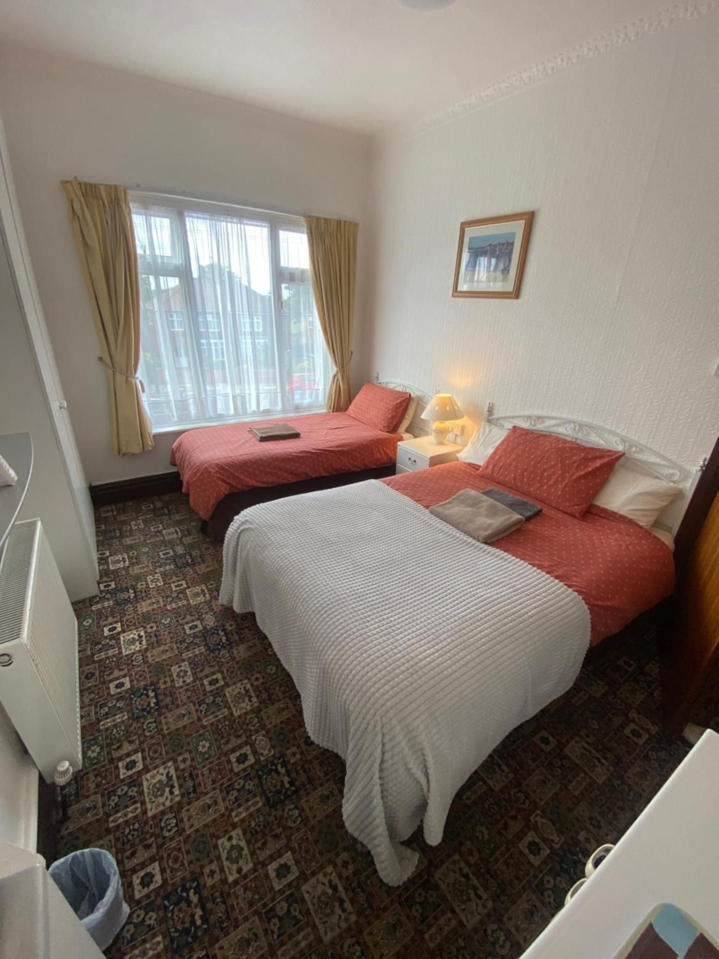 Deluxe Double Room (2 Adults + 1 Child)
