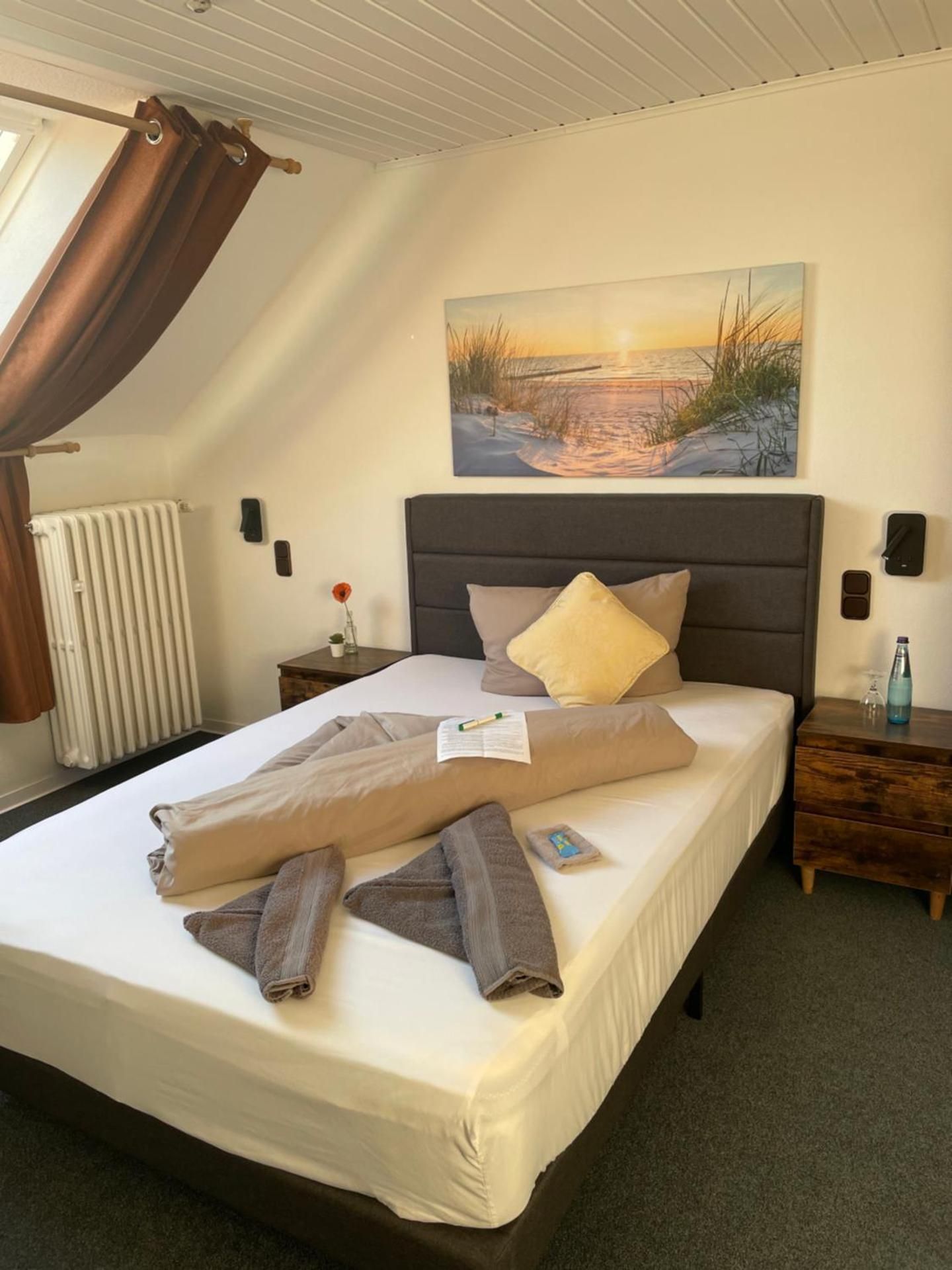 Single Room with Private External Bathroom
