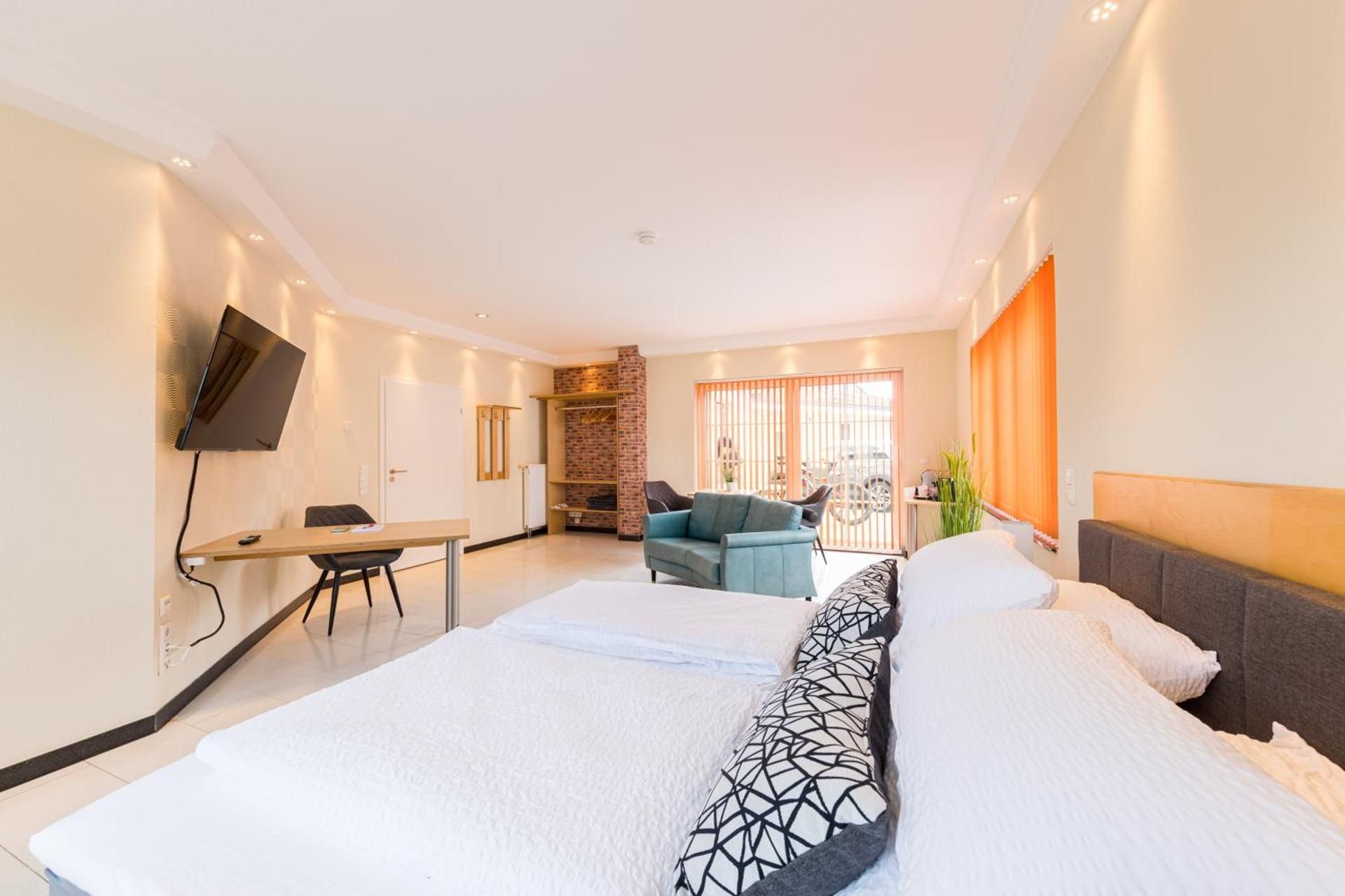 Double Room with Private Bathroom
