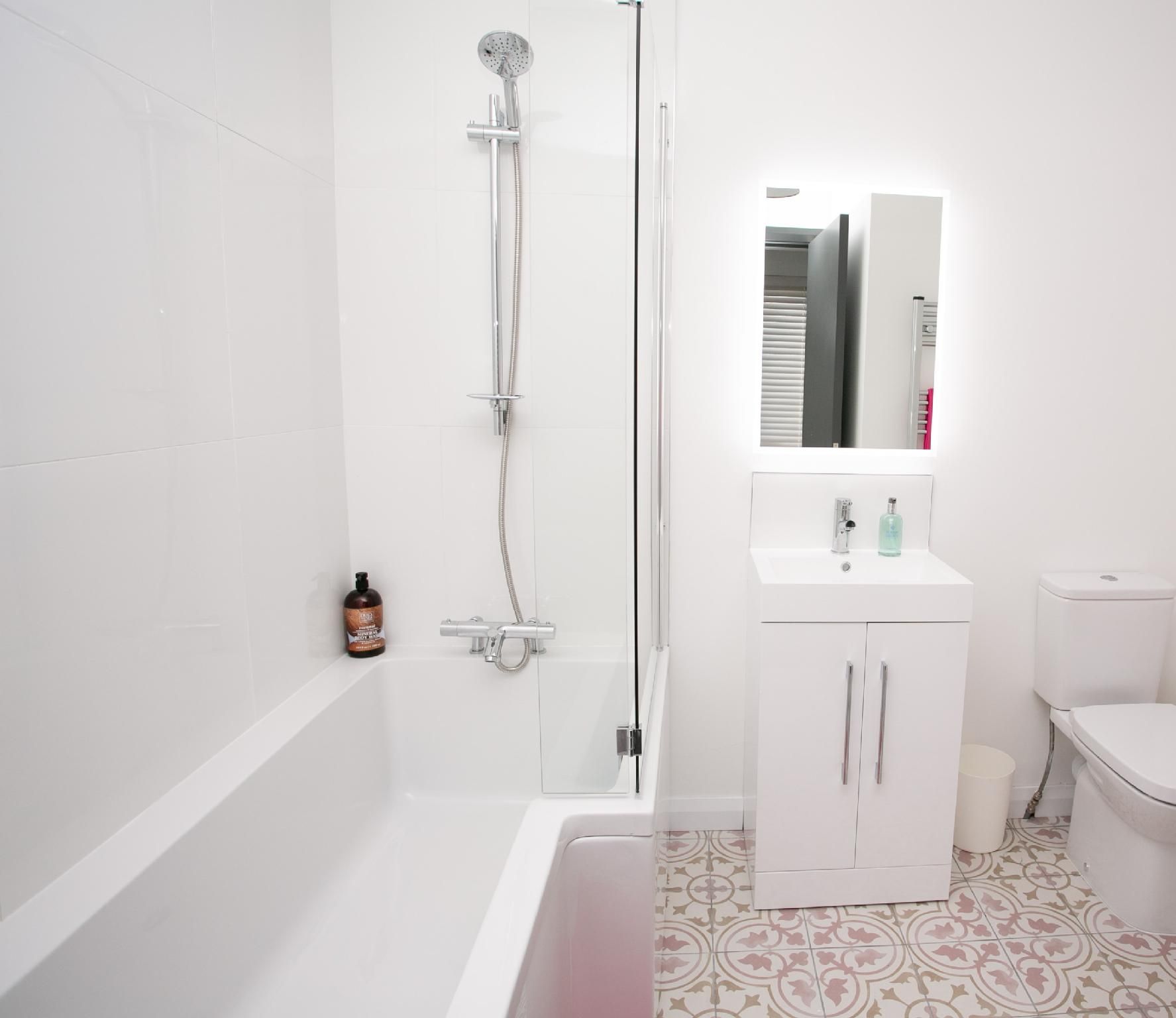 Apartment-Exclusive-Private Bathroom-Sea View
