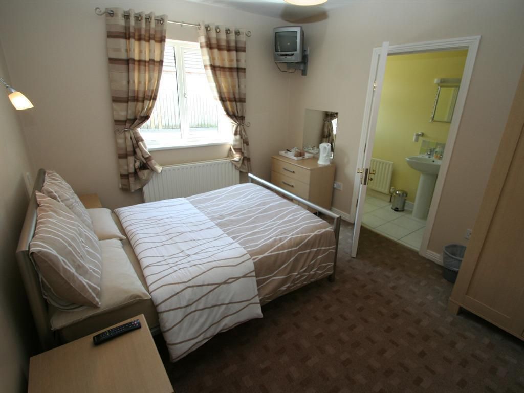 Double room-Ensuite with Shower-Patio-View