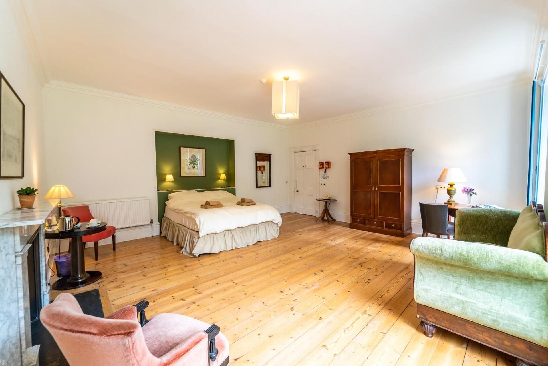Large Double Room