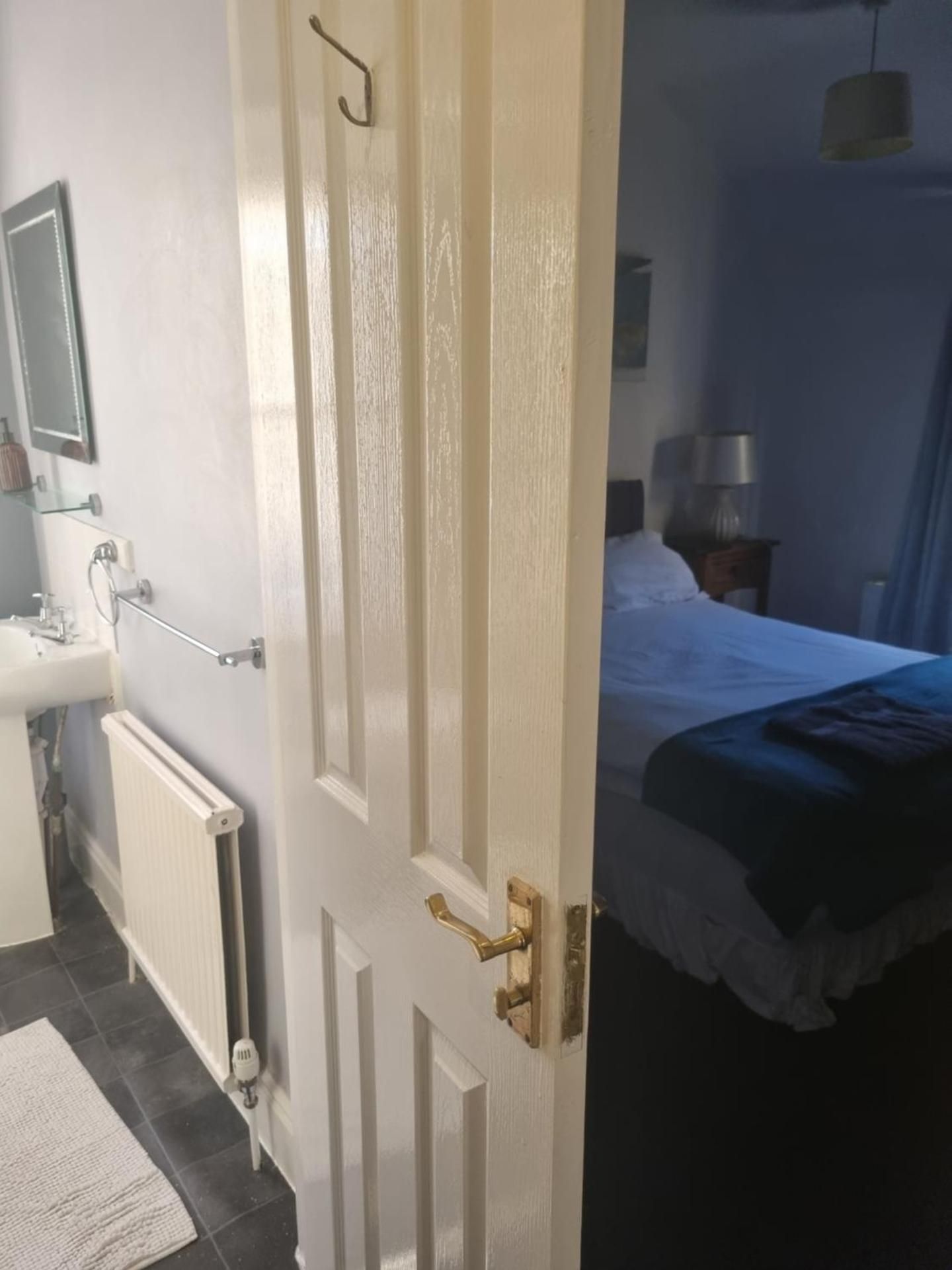 Victoria Guest House Comfort Triple Room 2