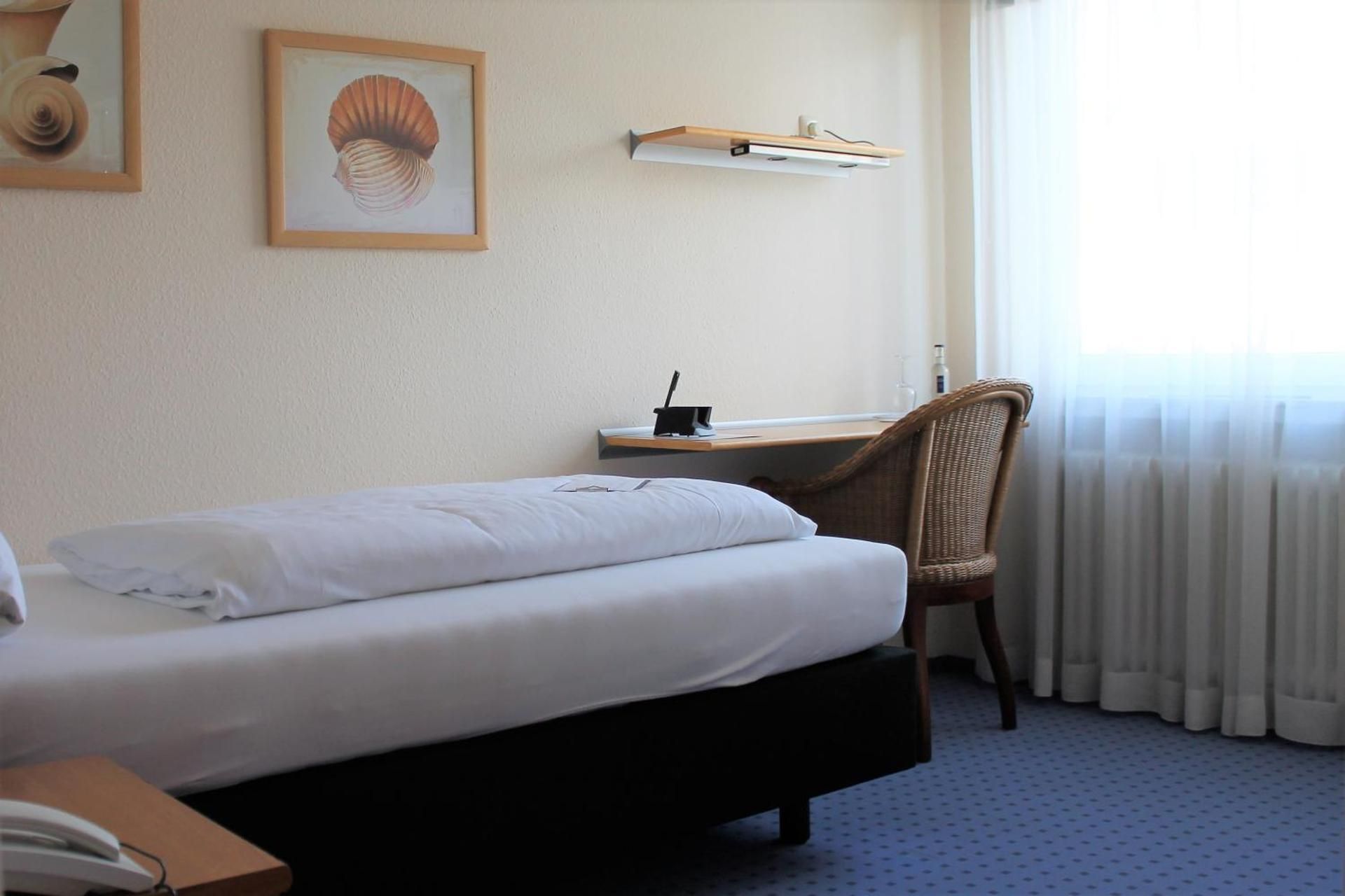 Single Room With Private Bathroom