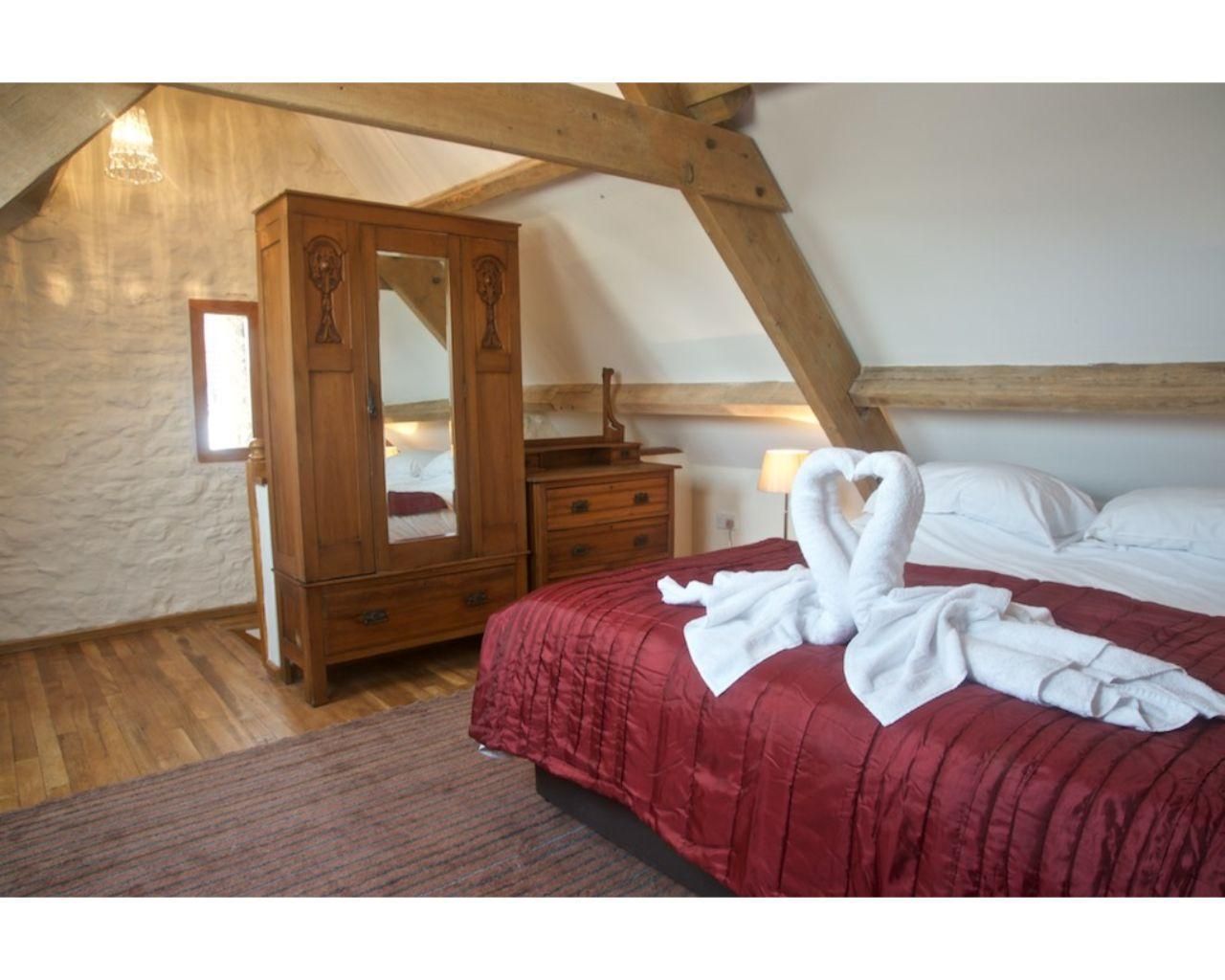 Traditional-Cottage-Ensuite with Shower-Countryside view-The Milking Parlour
