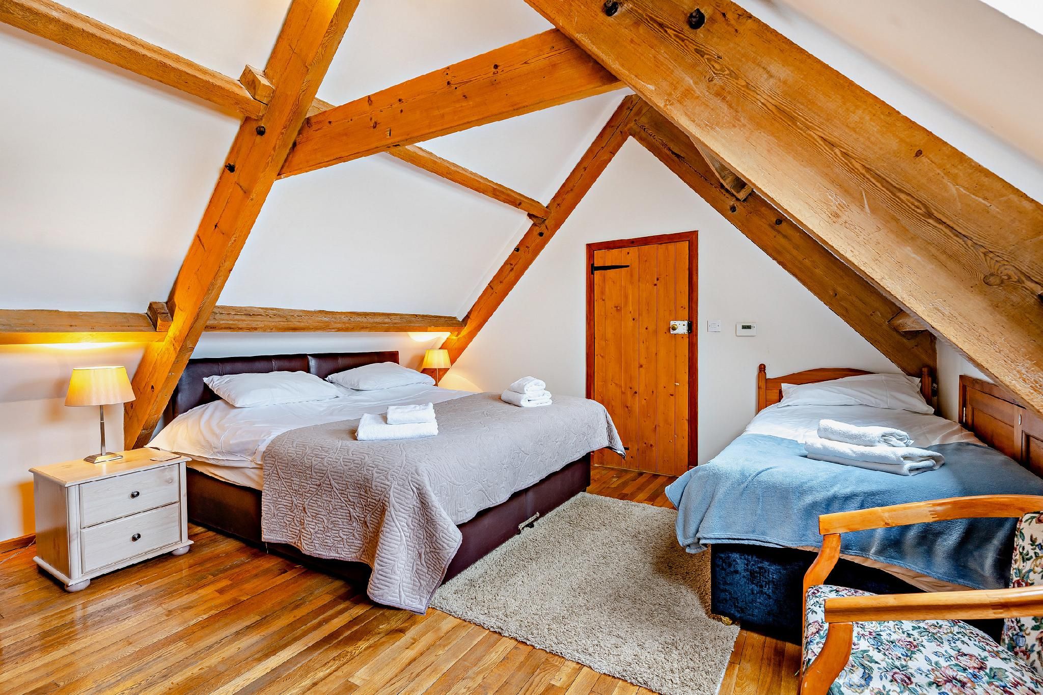 Tyncellar Farm Holiday Cottages Traditional-Cottage-Ensuite with Shower-Countryside view-The Dairy