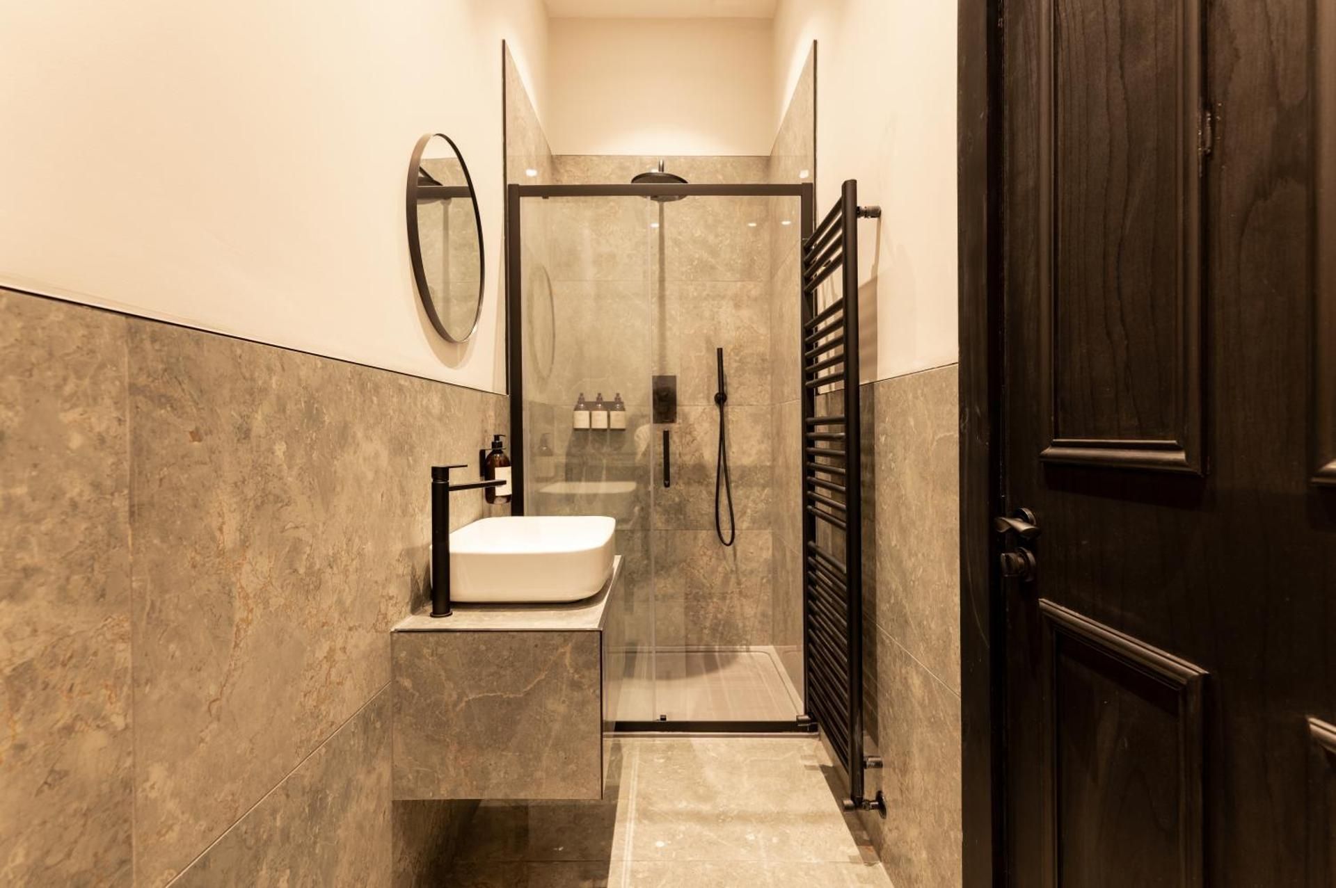 One-Bedroom Superior Apartment