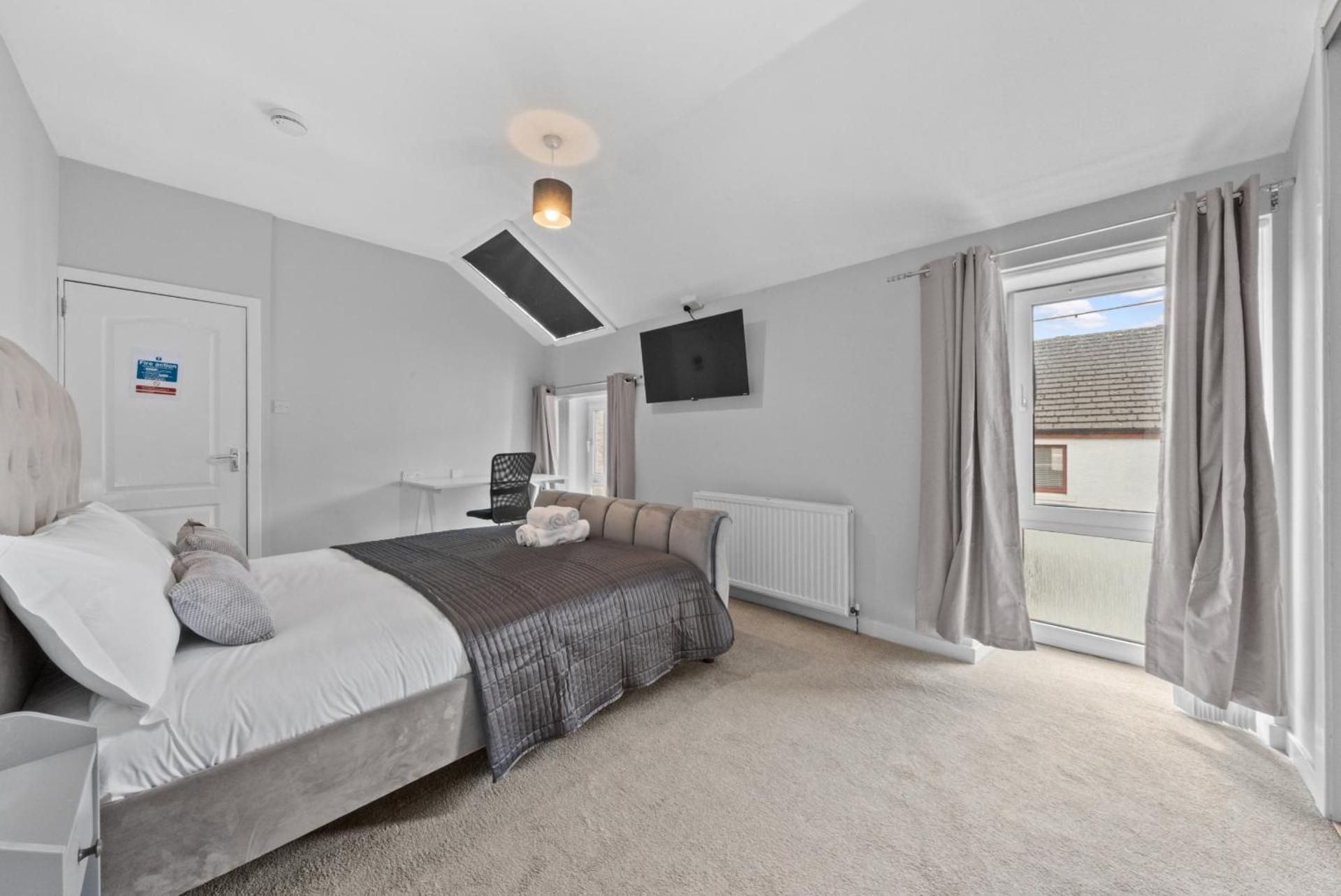 Large Double Room