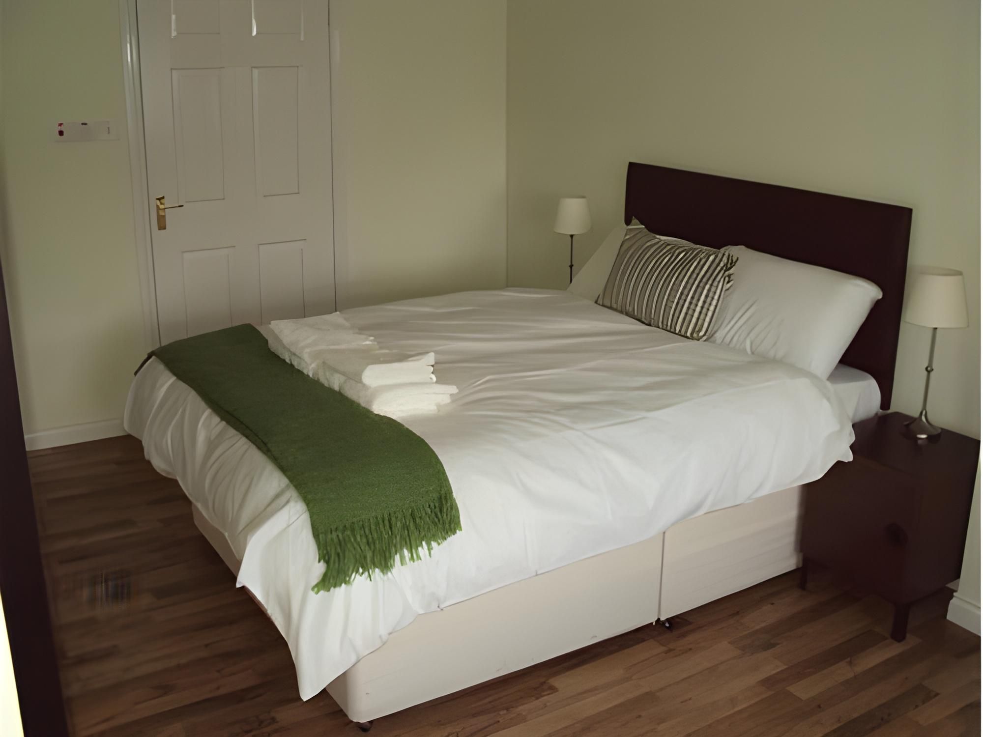 Family room-Ensuite-(sleeps 3)