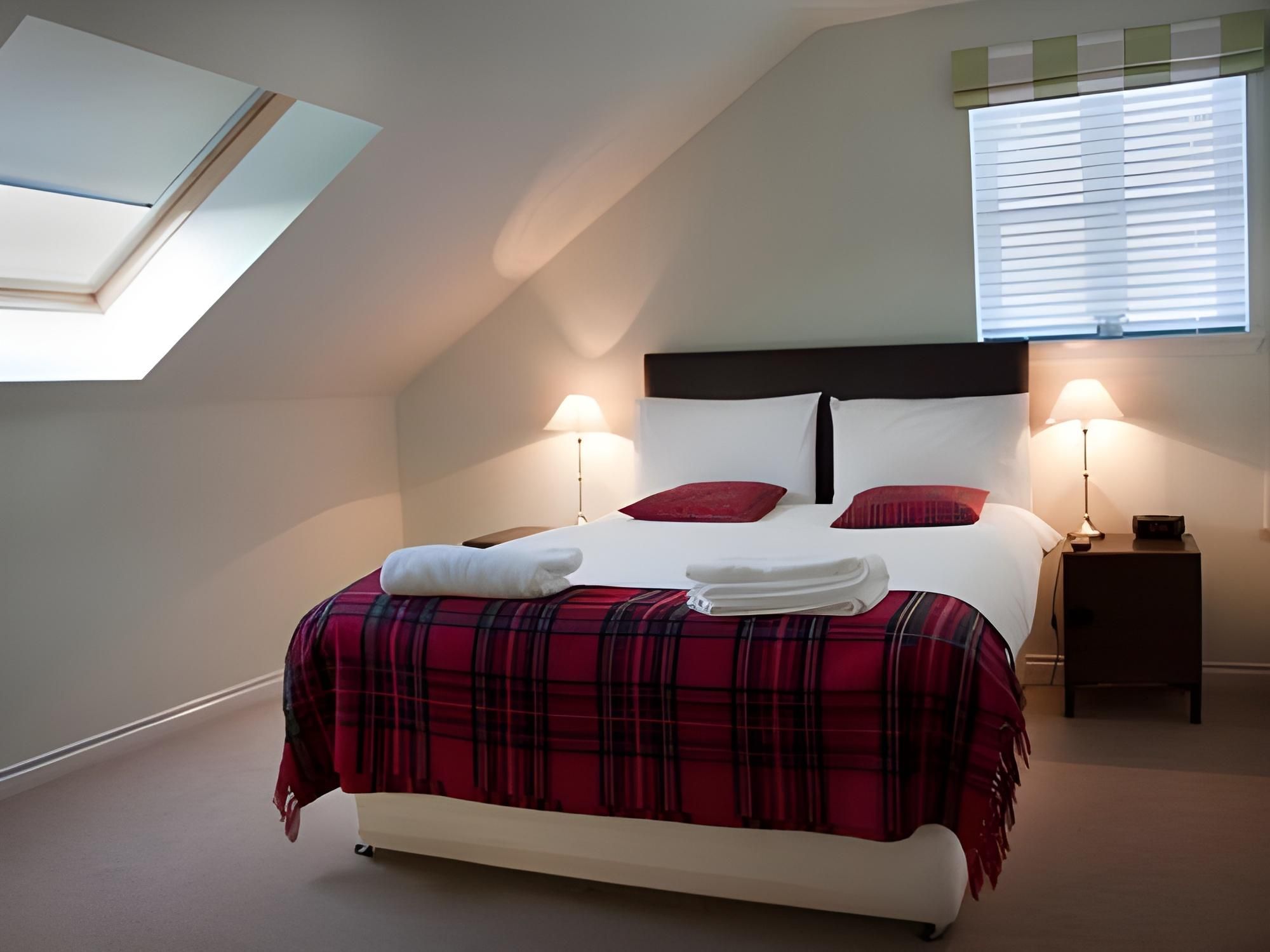 Family room-Ensuite-(sleeps 4)