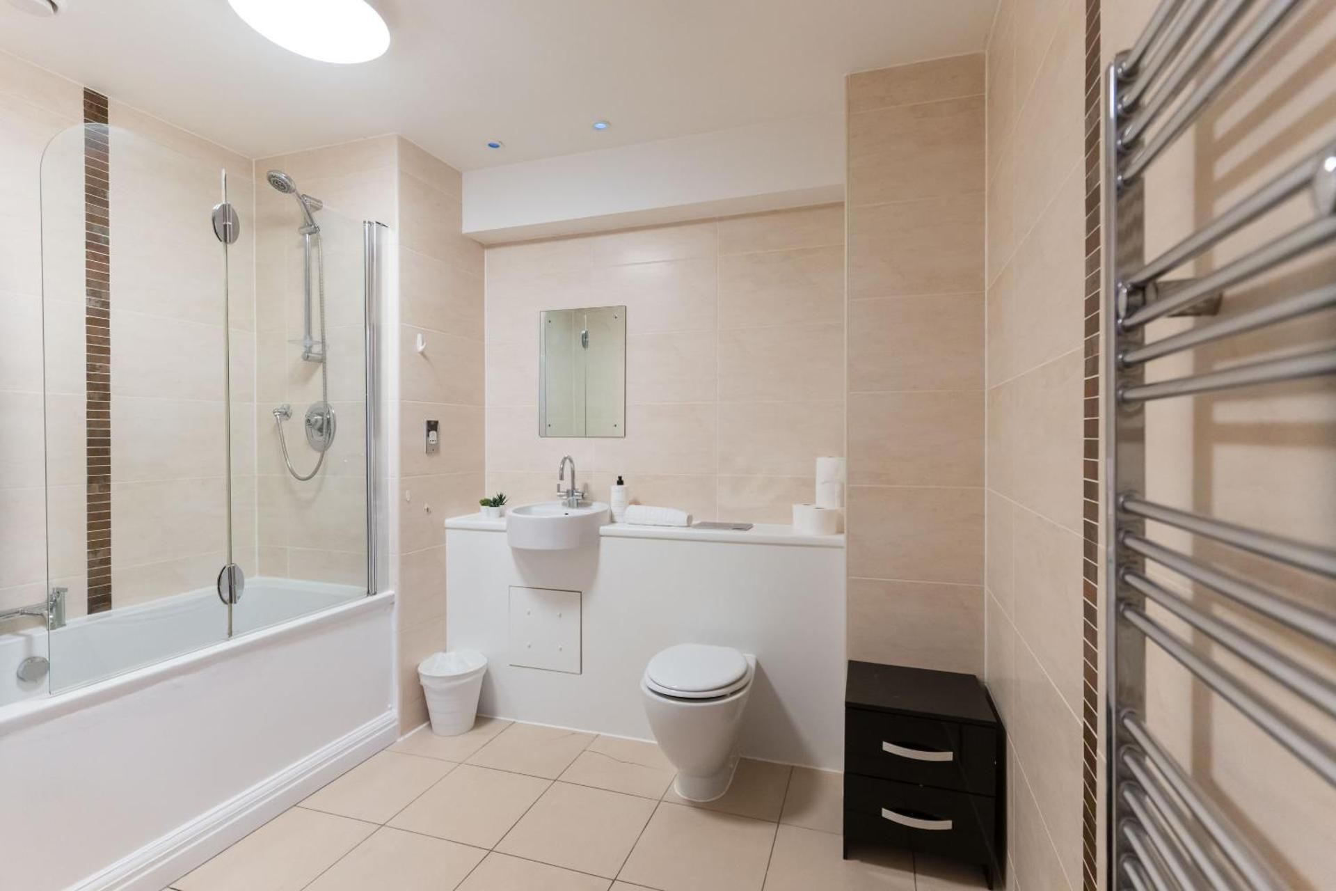 Apartment-Private Bathroom-City view-Apartment-0