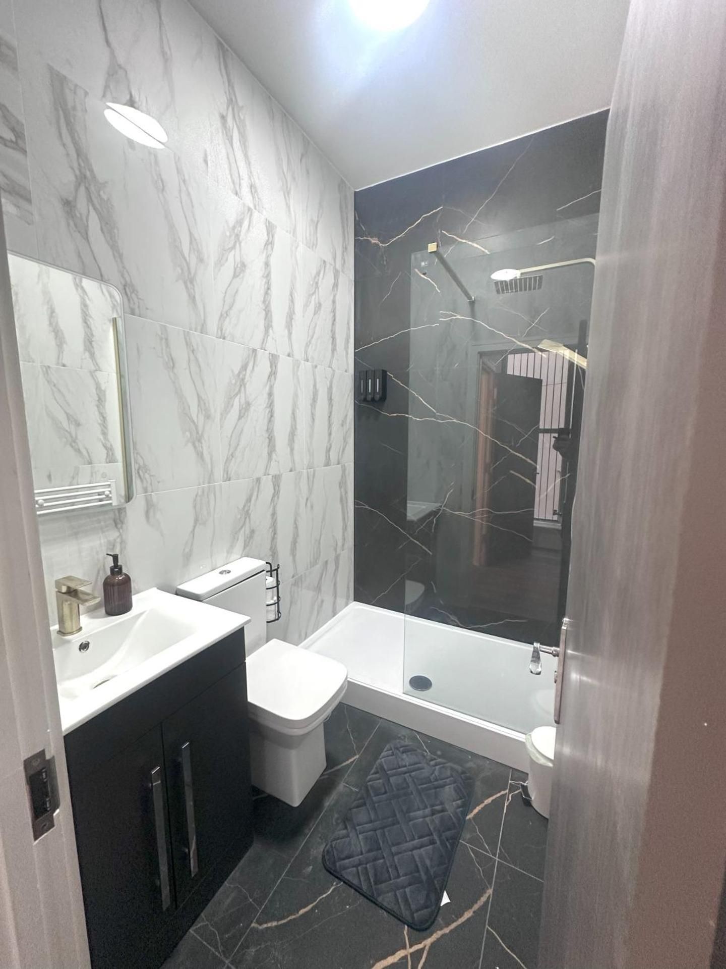 2 Bedroom Flat in Marlborough House Cardiff Centre One-Bedroom Apartment