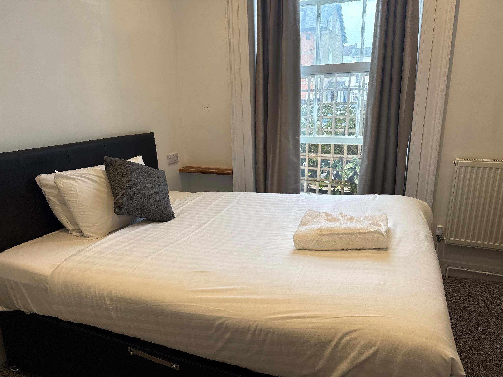 Kings Hotel Single Standard