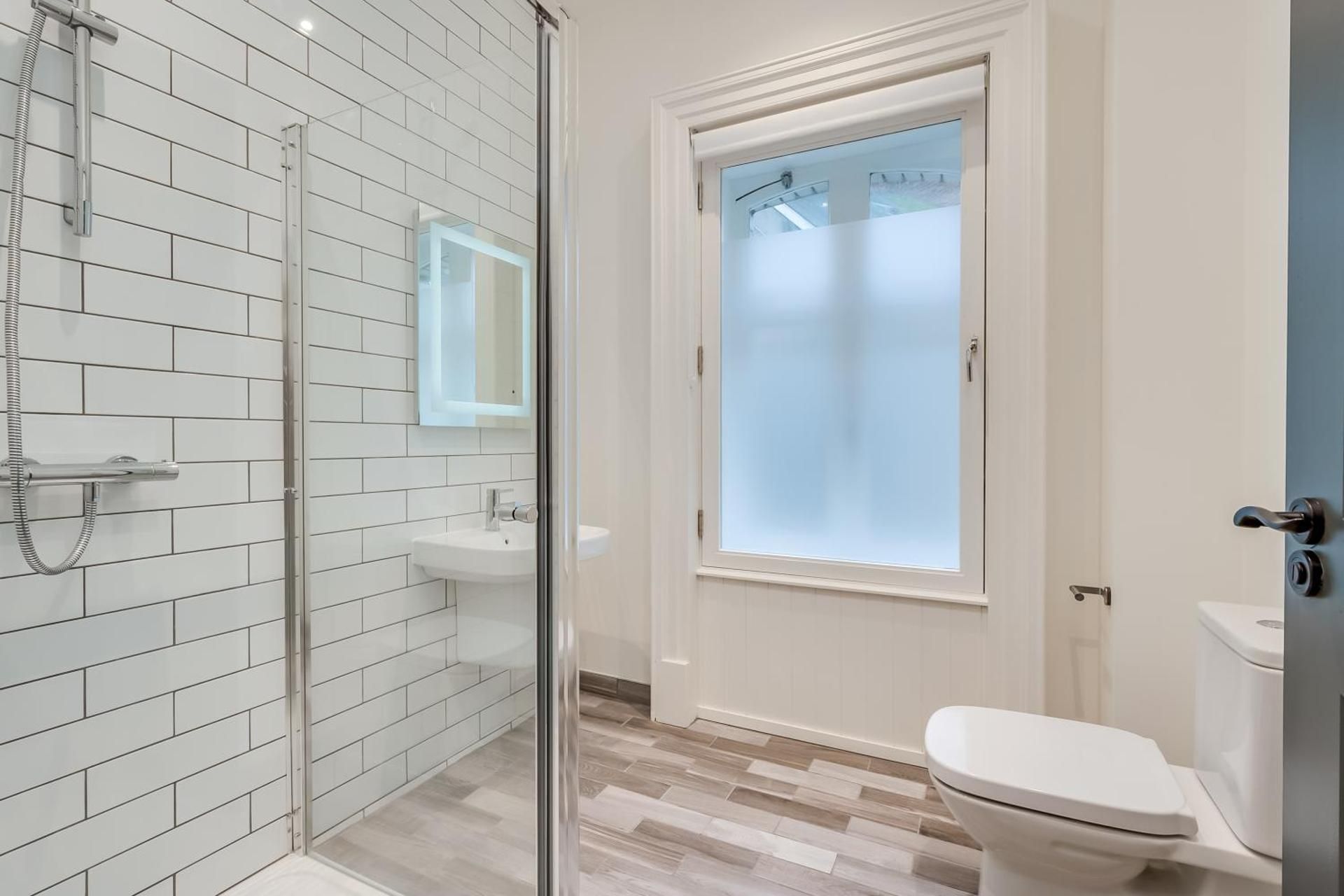 Castle Buildings Apartment - Split Level 2