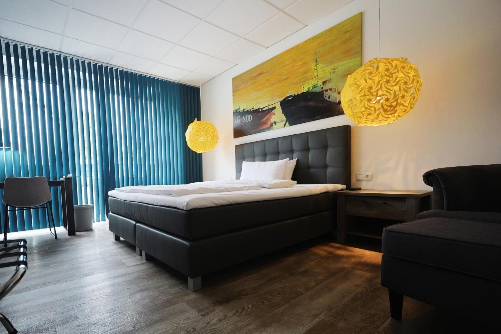 Large Double Room