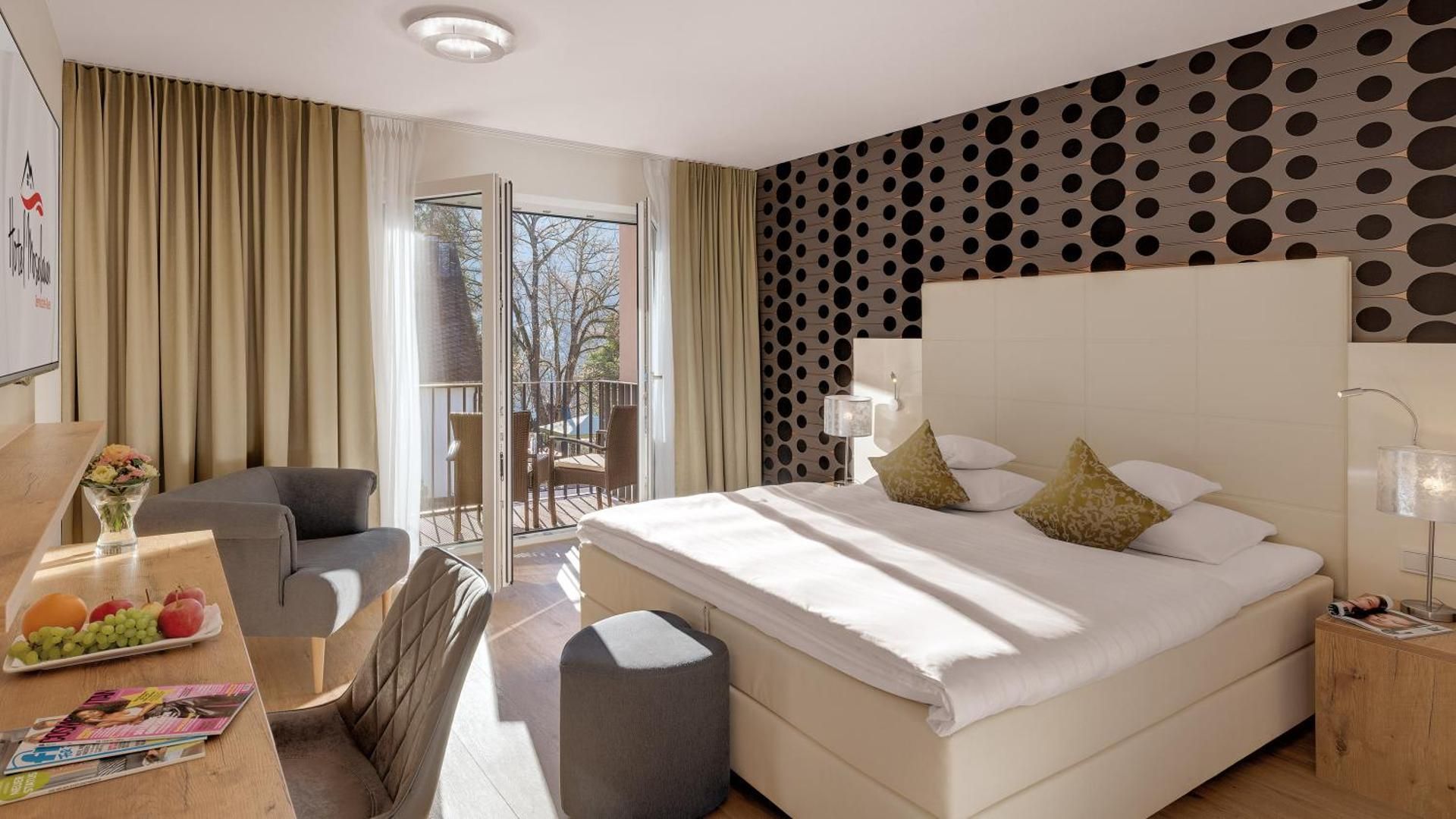 Suite with Sauna