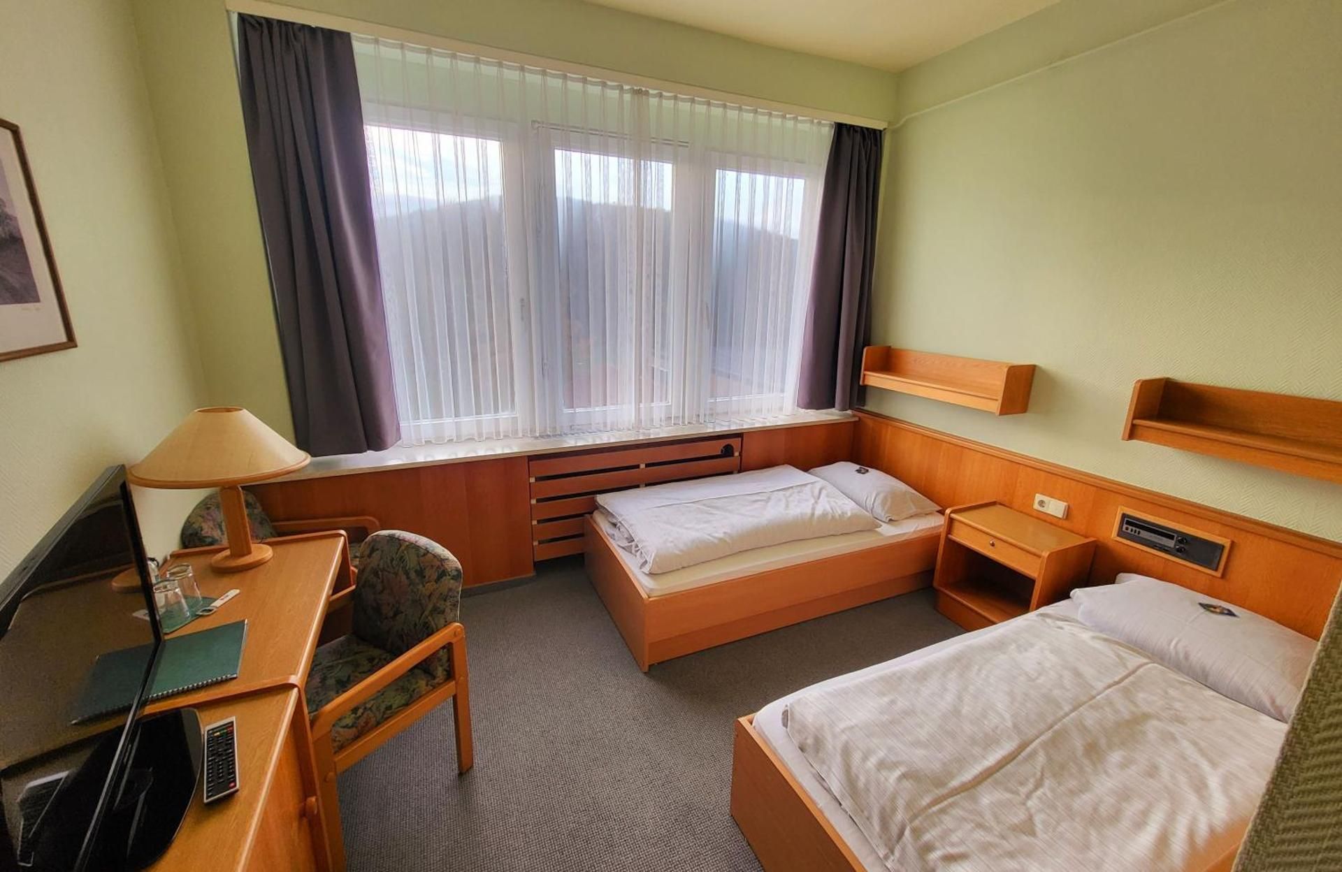 Standard Twin Room with Garden View