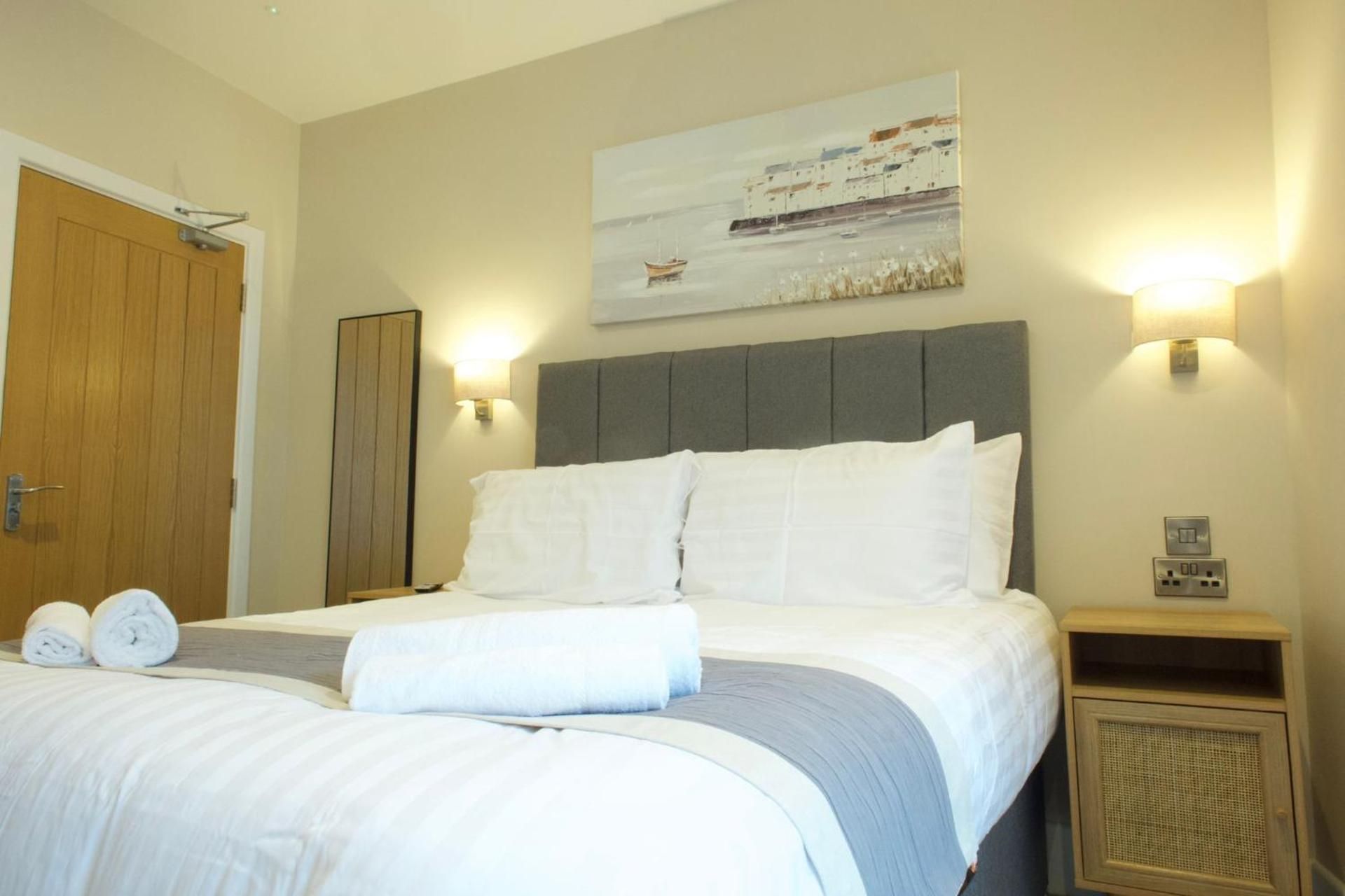 Standard King Room