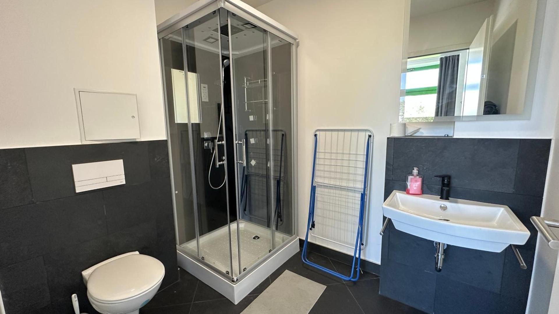 Twin Room with Private Bathroom